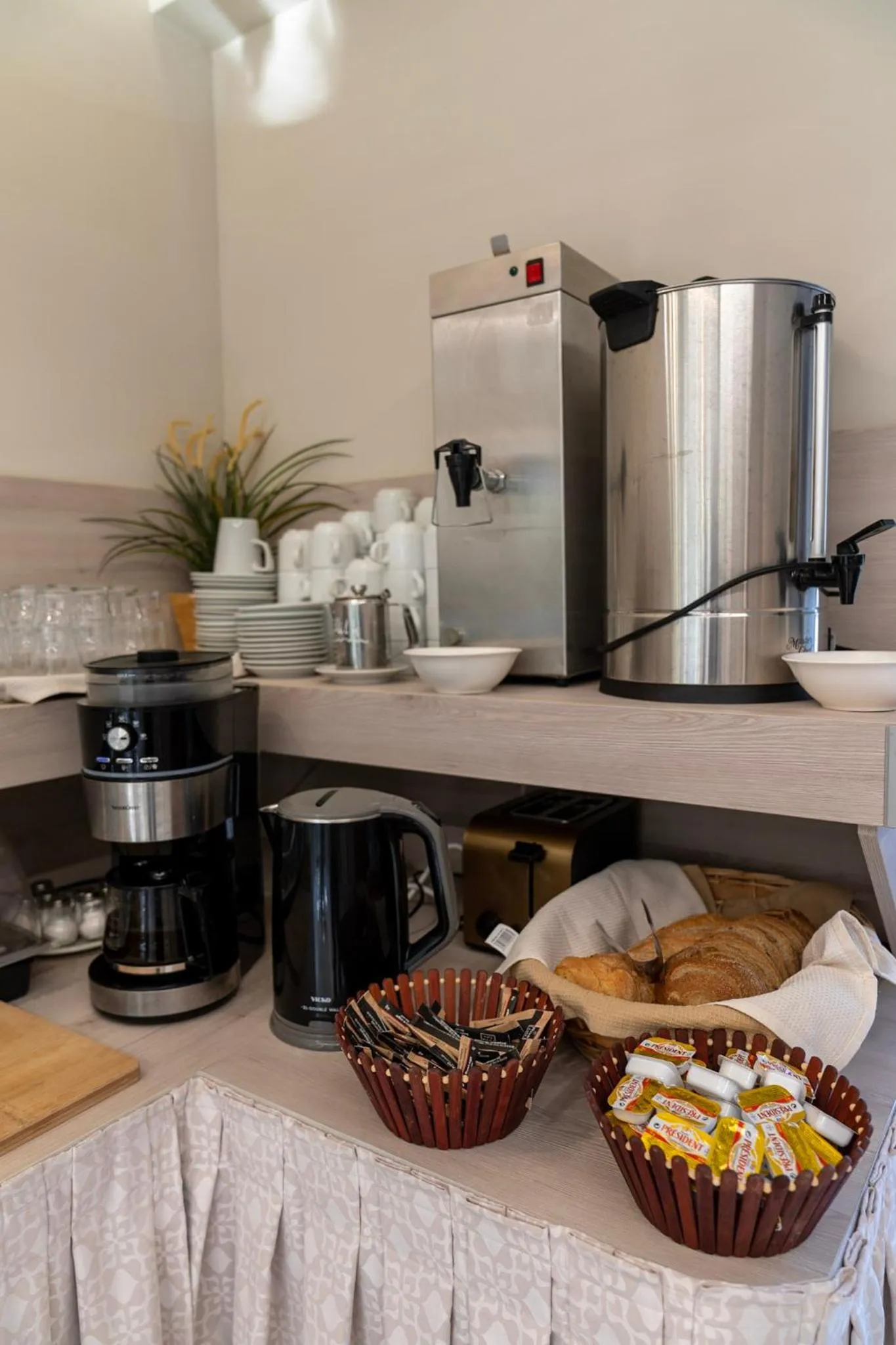 Breakfast in Troulis Seaside