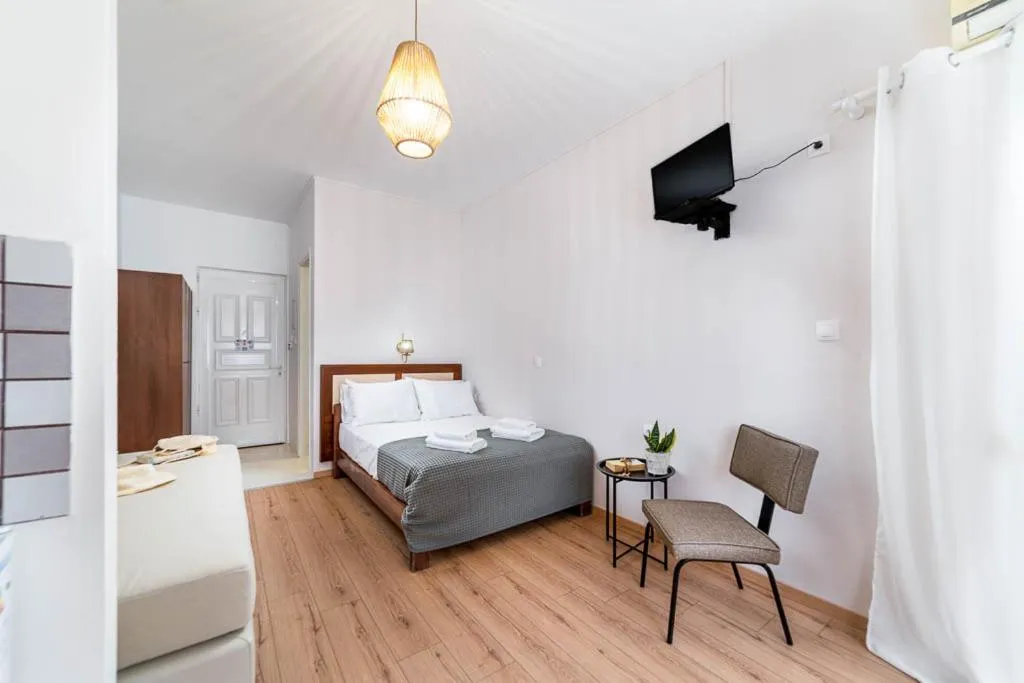 Photo of the whole room, Bed in Troulis Seaside