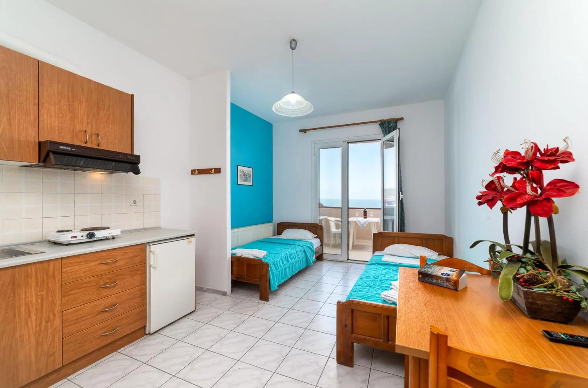 Photo of the whole room, Bed in Troulis Seaside