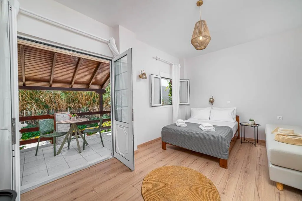 Photo of the whole room, Bed in Troulis Seaside