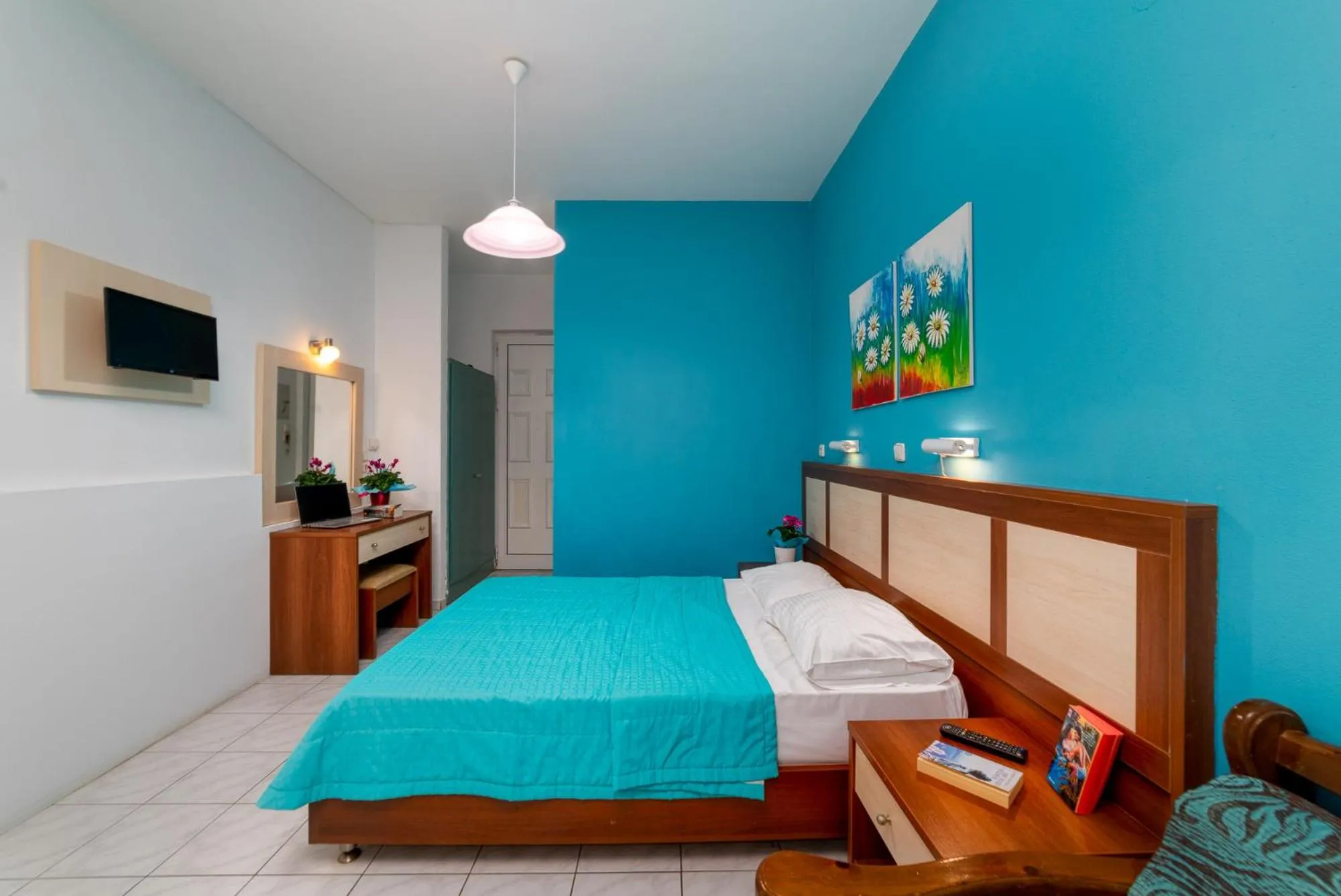 Photo of the whole room, Bed in Troulis Seaside