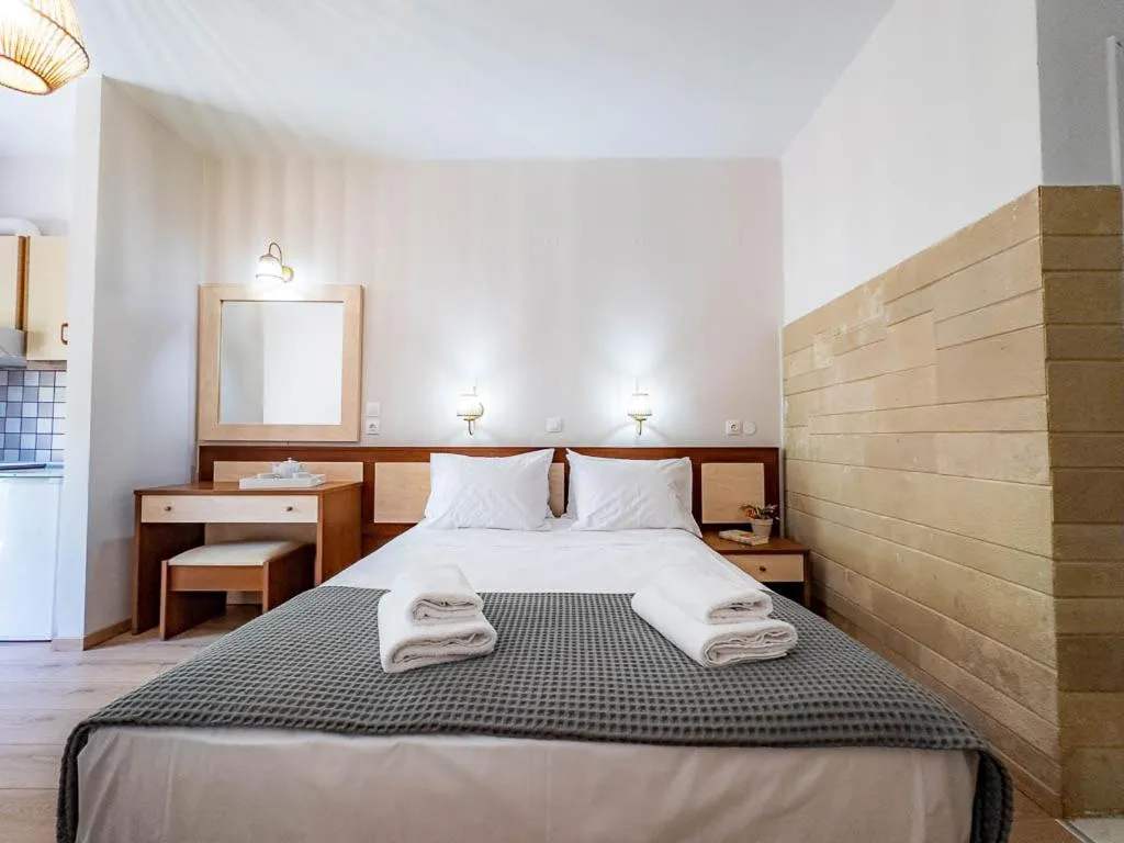 Photo of the whole room, Bed in Troulis Seaside