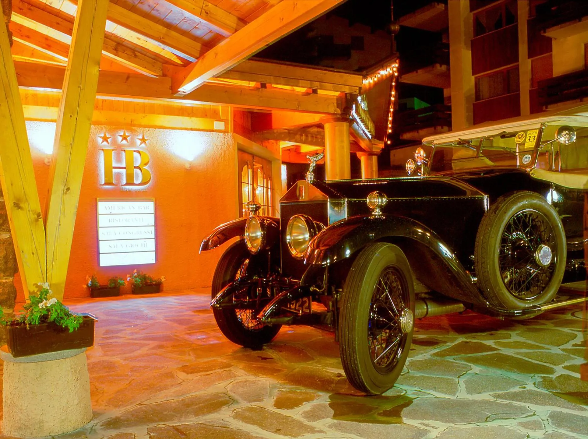 Property logo or sign in Hotel Belvedere