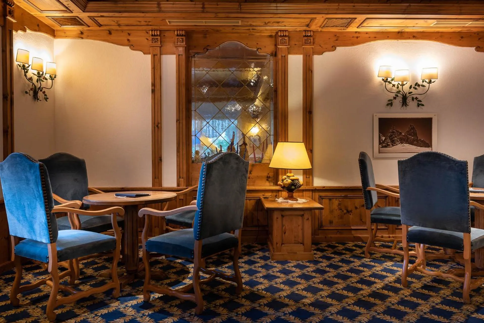 Communal lounge/ TV room in Hotel Belvedere