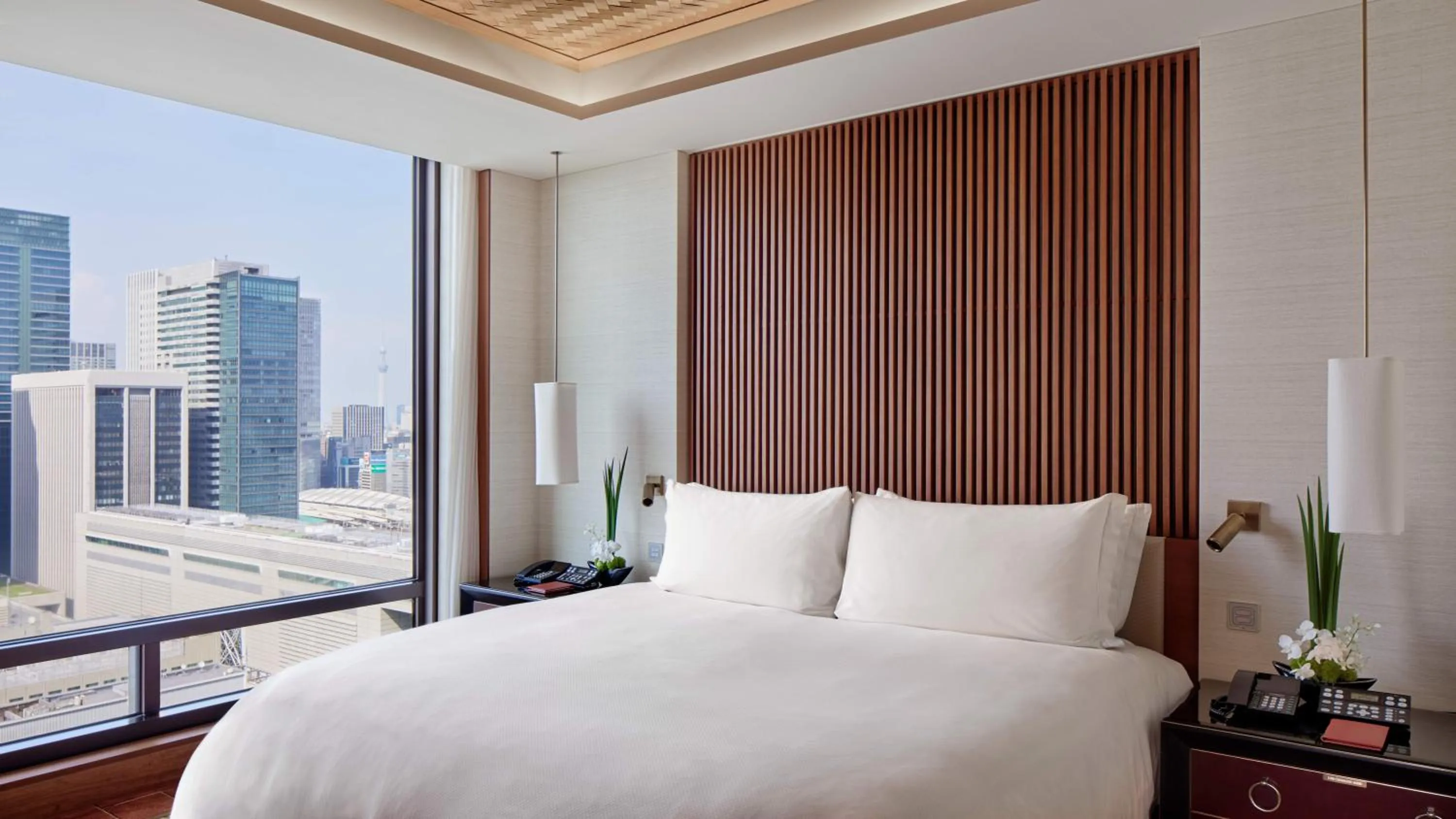 Bedroom, Bed in The Peninsula Tokyo