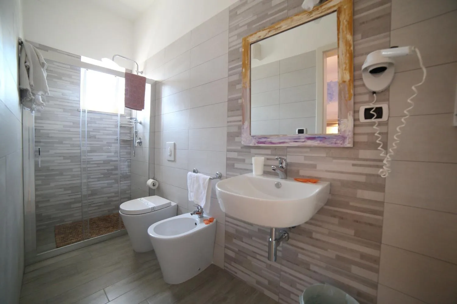 Shower in Hotel Albatros