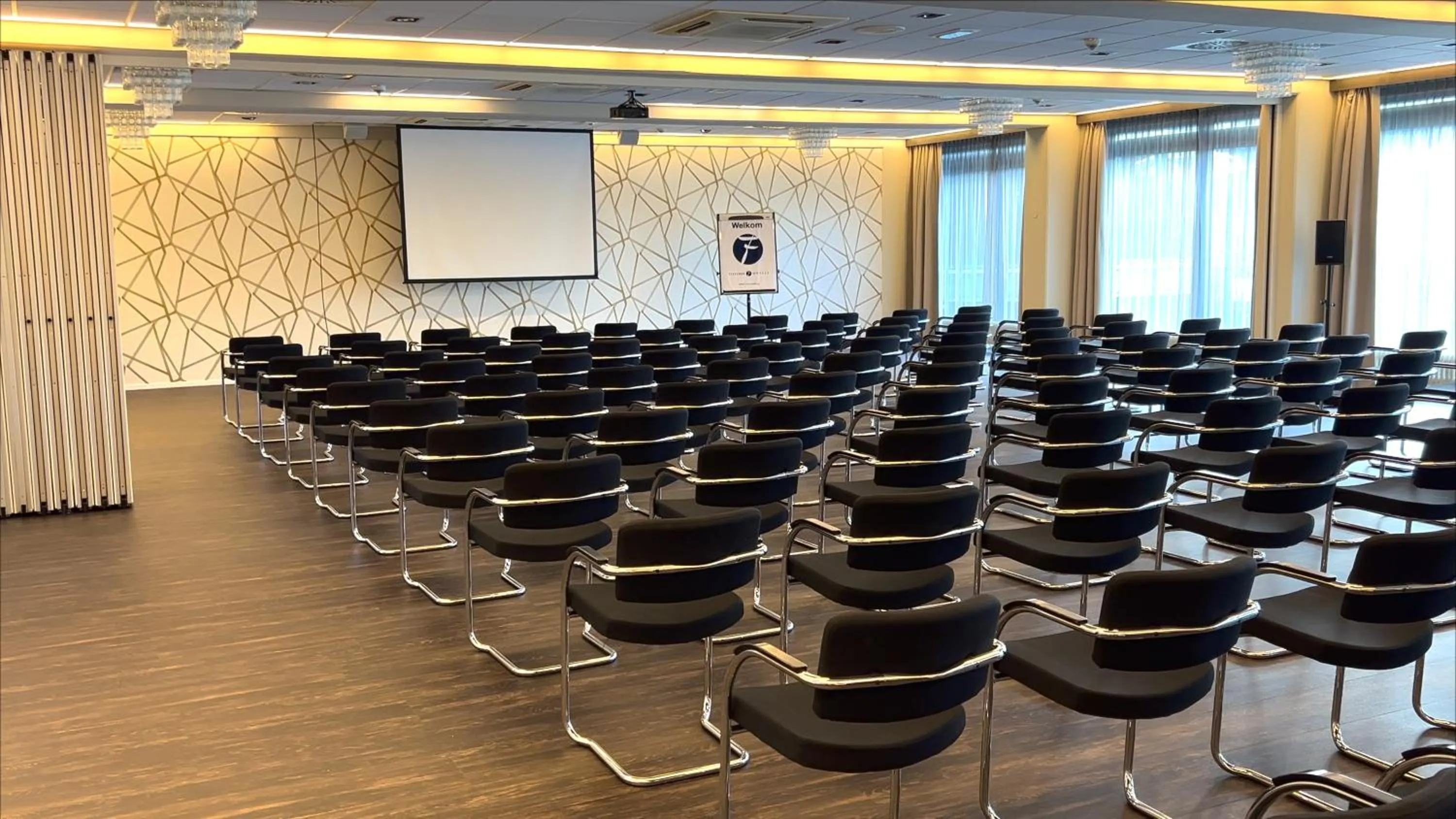 Meeting/conference room in Fletcher Hotel-Restaurant Leidschendam – Den Haag