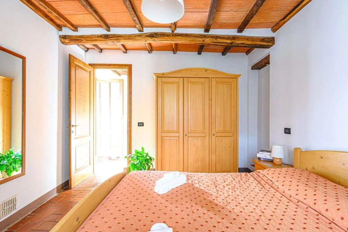 Bed in Agriturismo Pian di Fiume