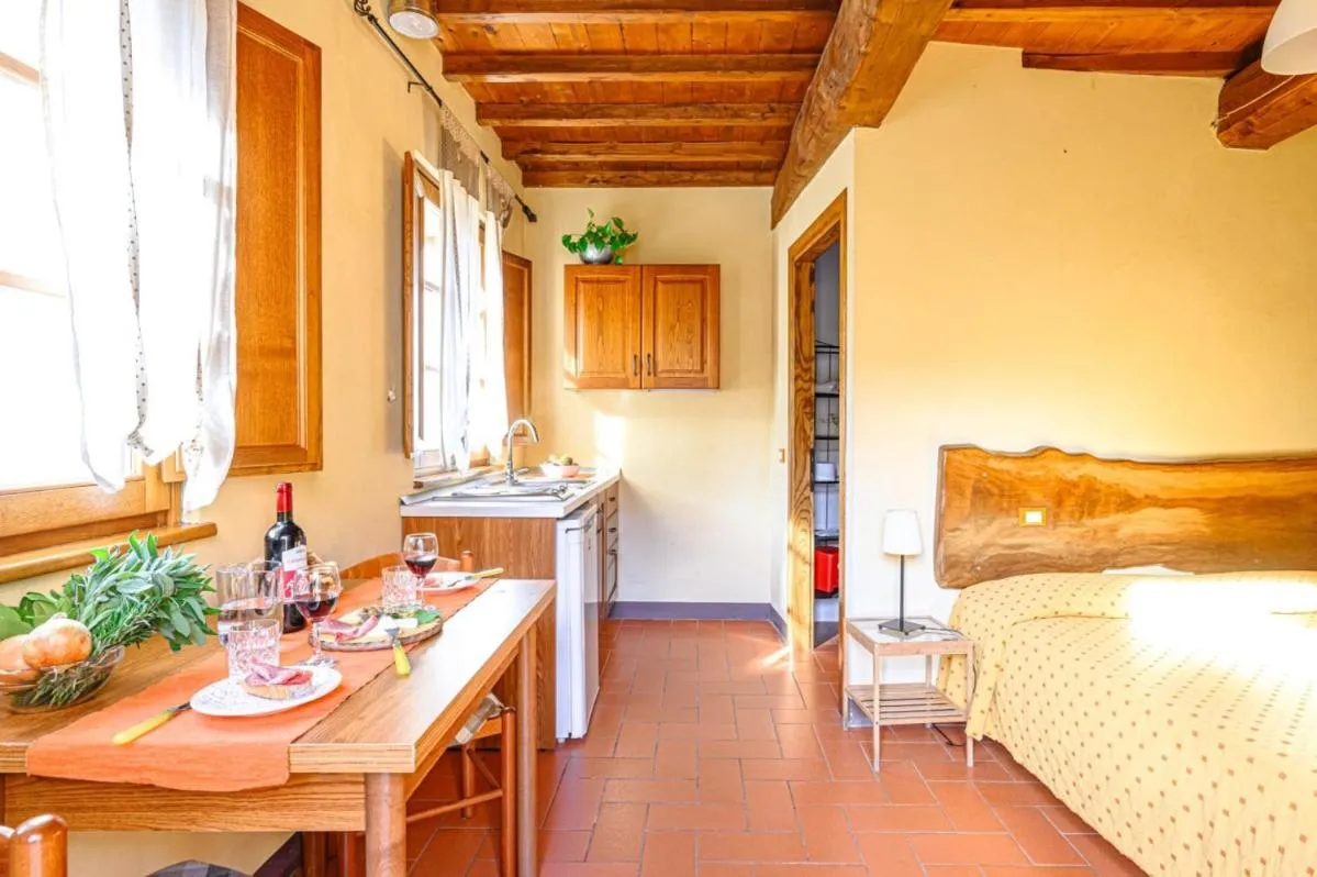 Bed in Agriturismo Pian di Fiume