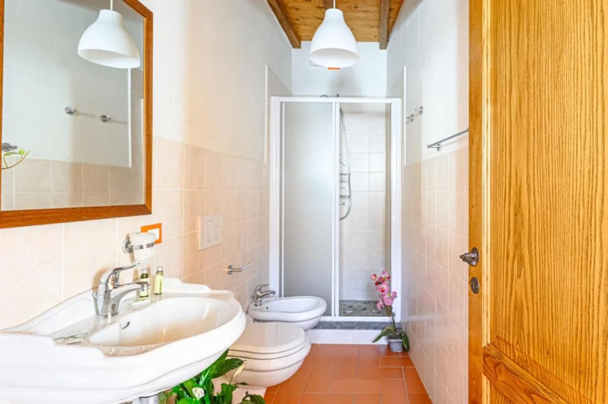 Toilet in Agriturismo Pian di Fiume