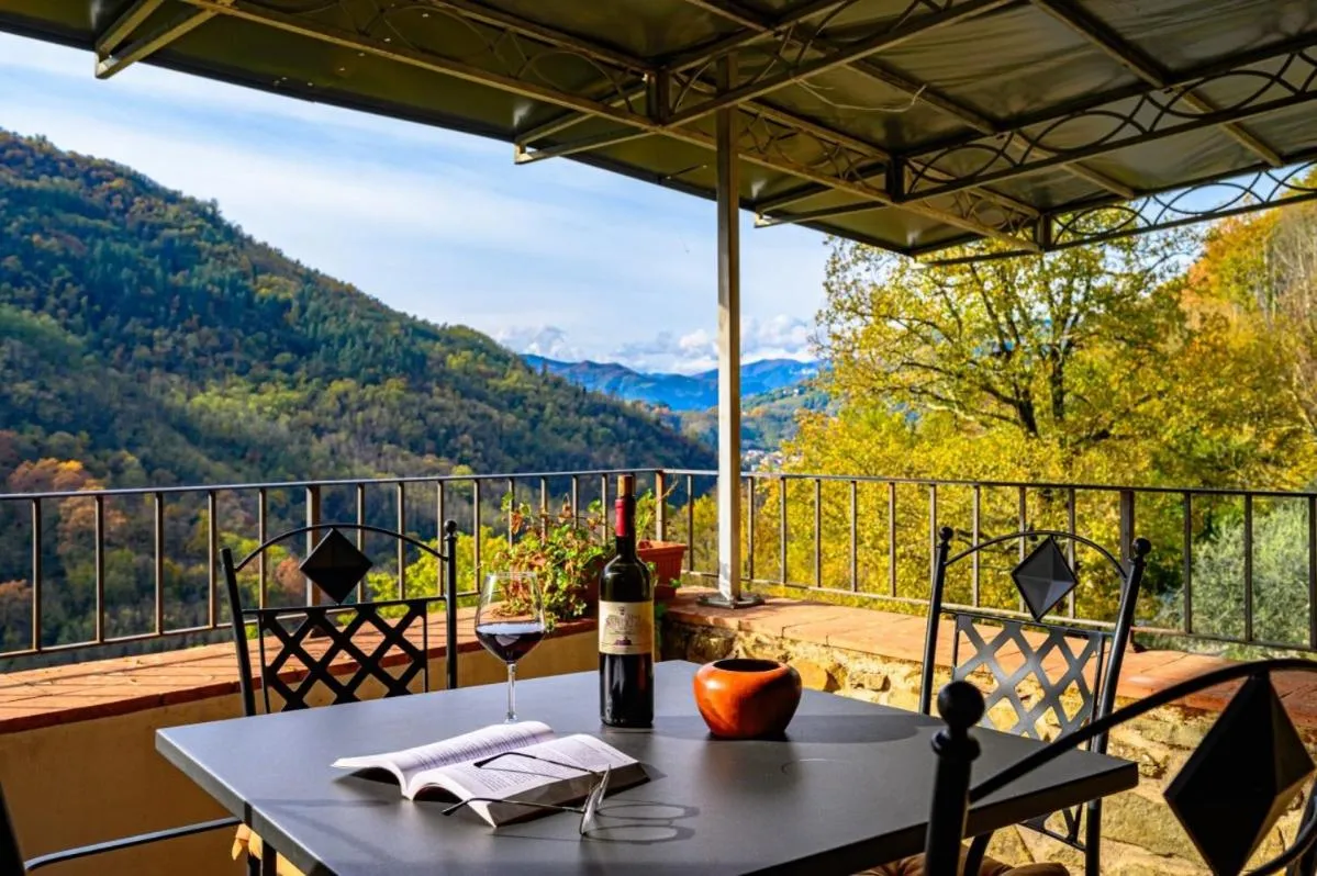 Balcony/Terrace in Agriturismo Pian di Fiume