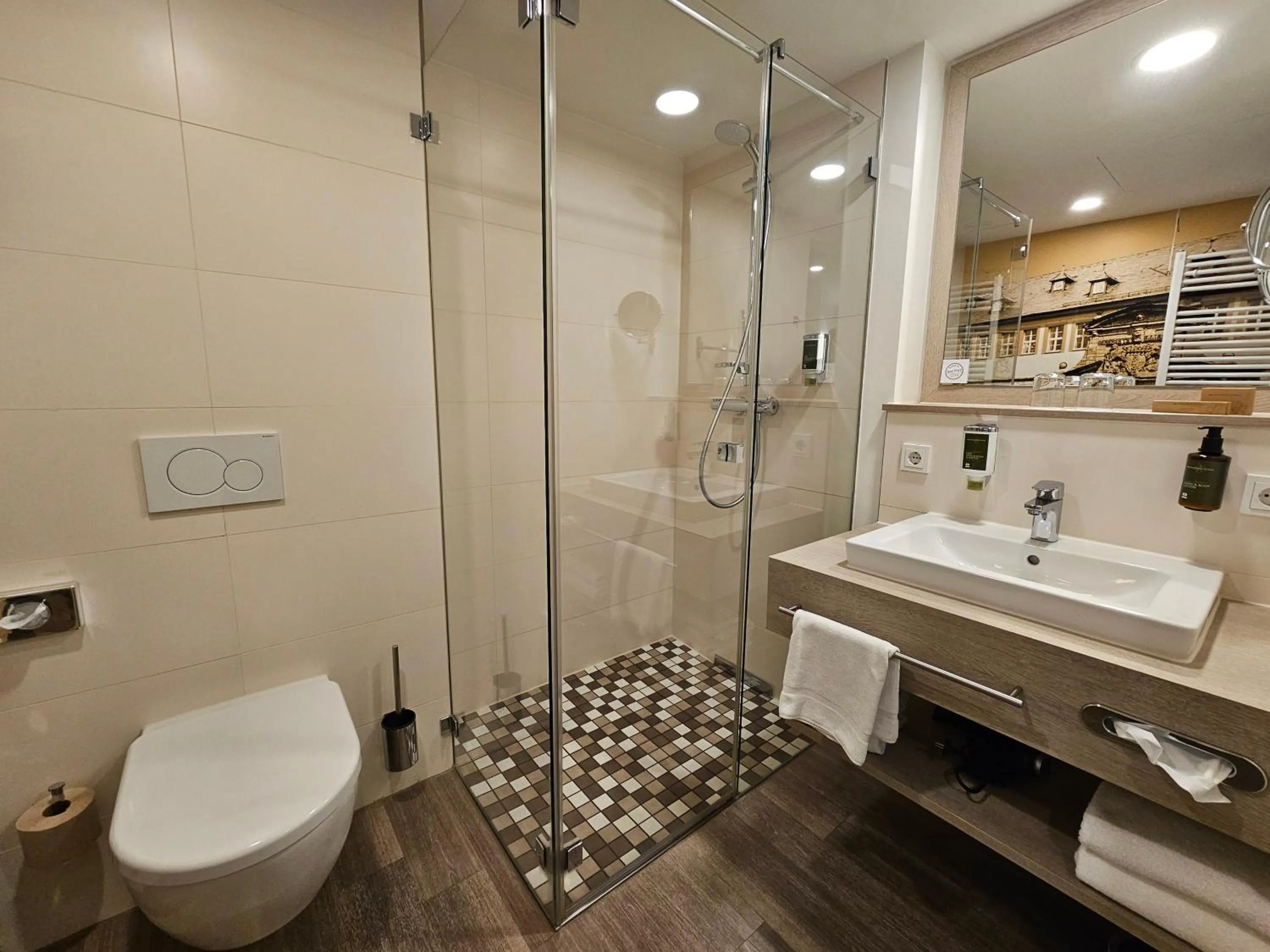 Shower in Hotel Am Kaisersaal