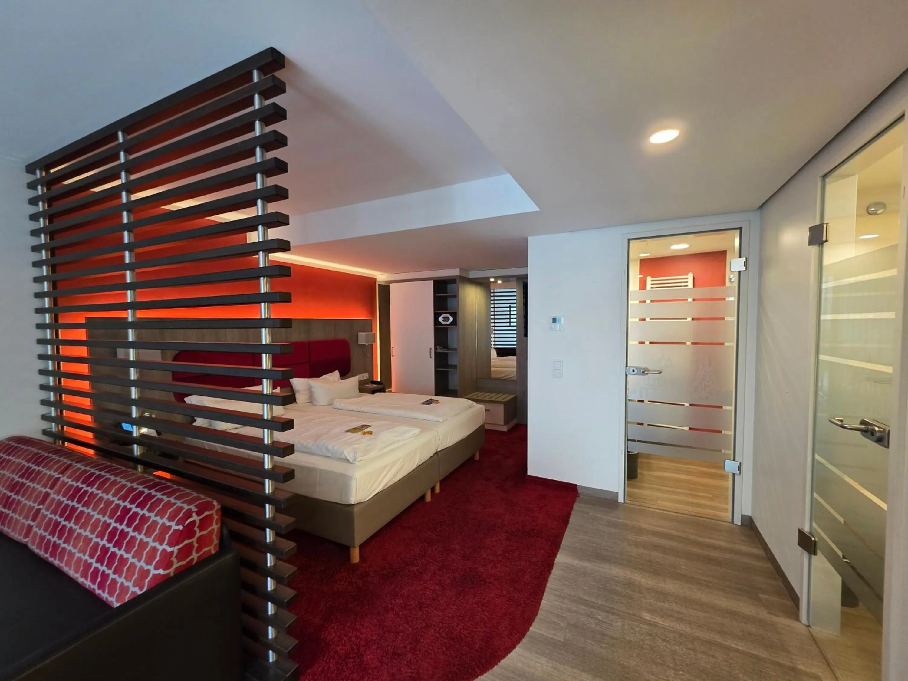 Photo of the whole room, Bed in Hotel Am Kaisersaal