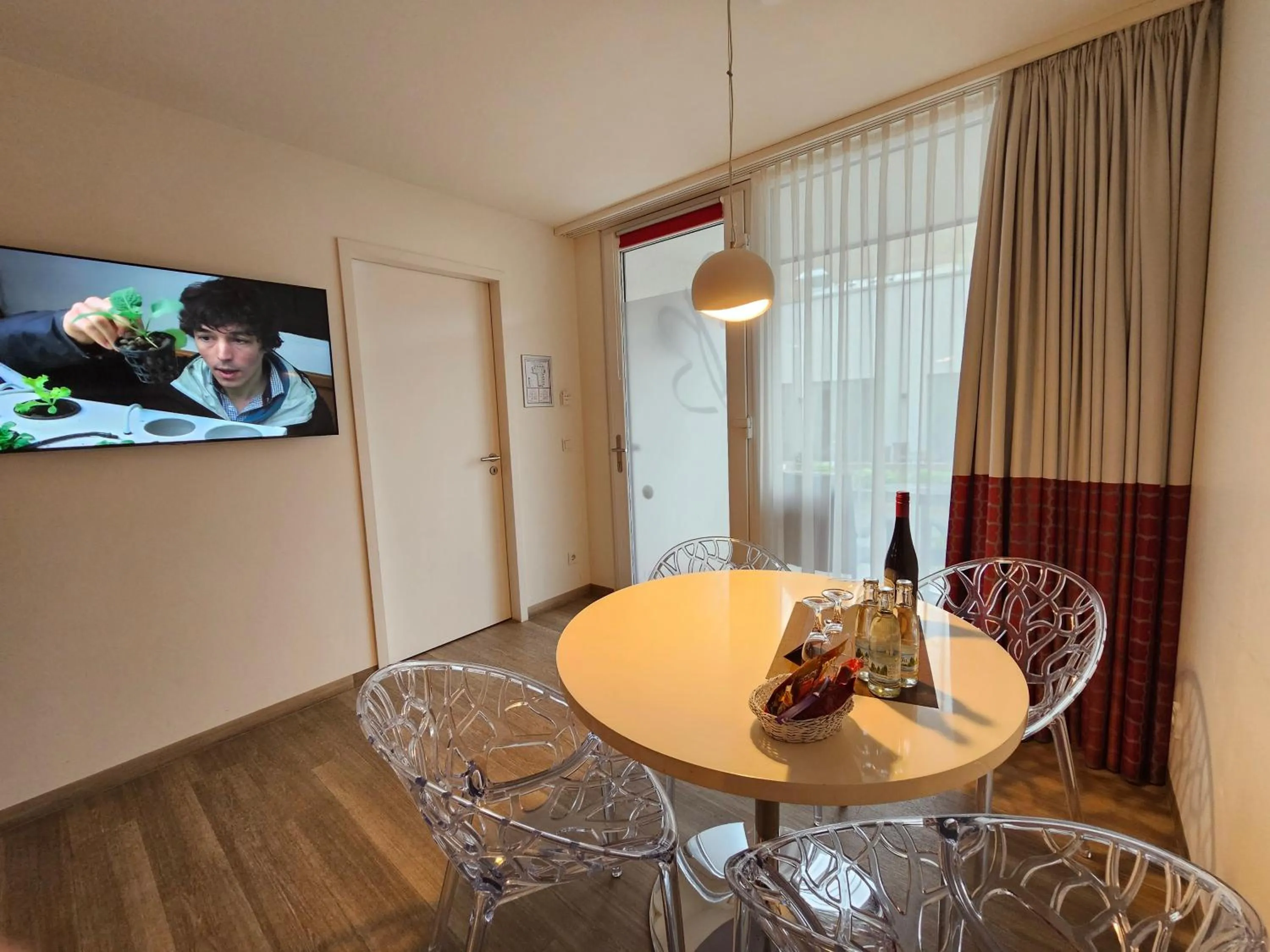 TV and multimedia in Hotel Am Kaisersaal