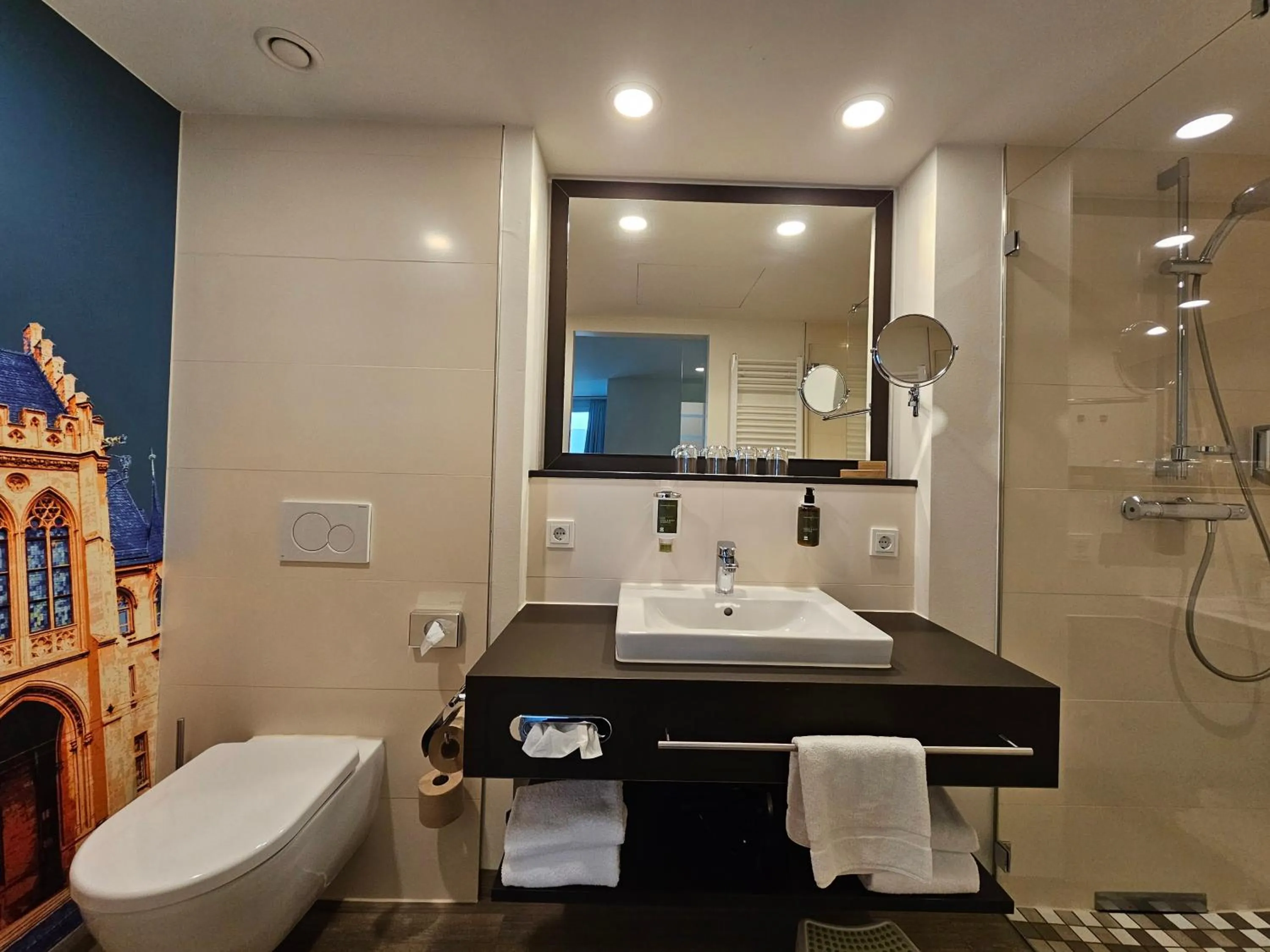 Shower in Hotel Am Kaisersaal