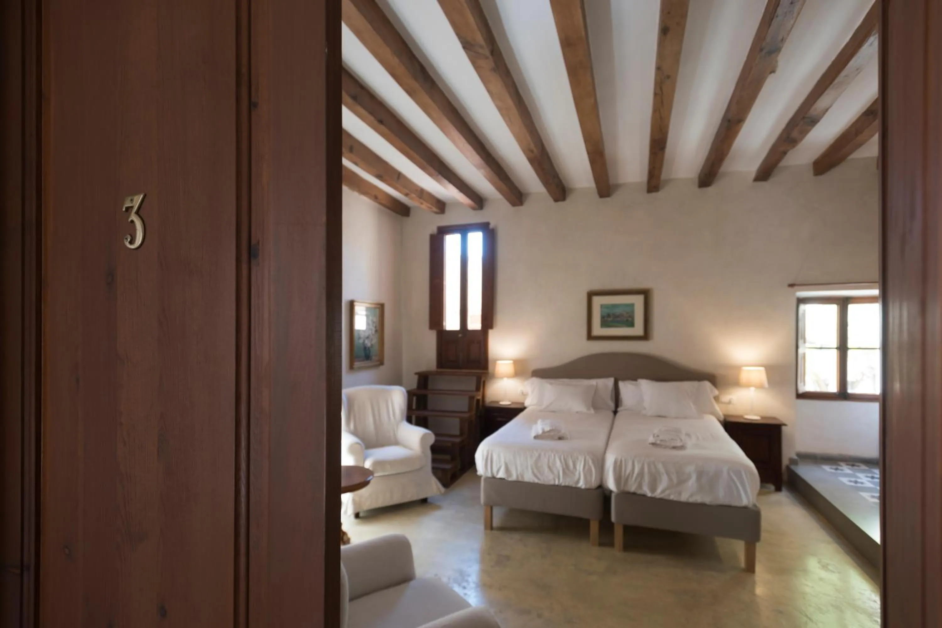 Bathroom, Bed in Sa Bisbal - Turismo de interior