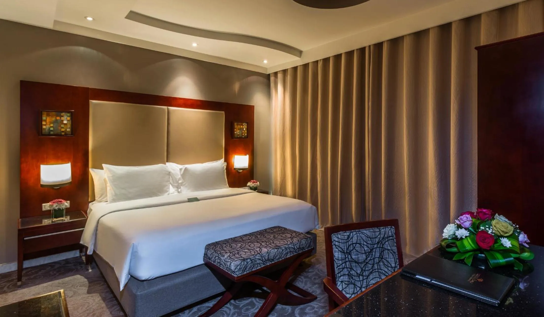 Photo of the whole room, Bed in Boudl Al Shatea