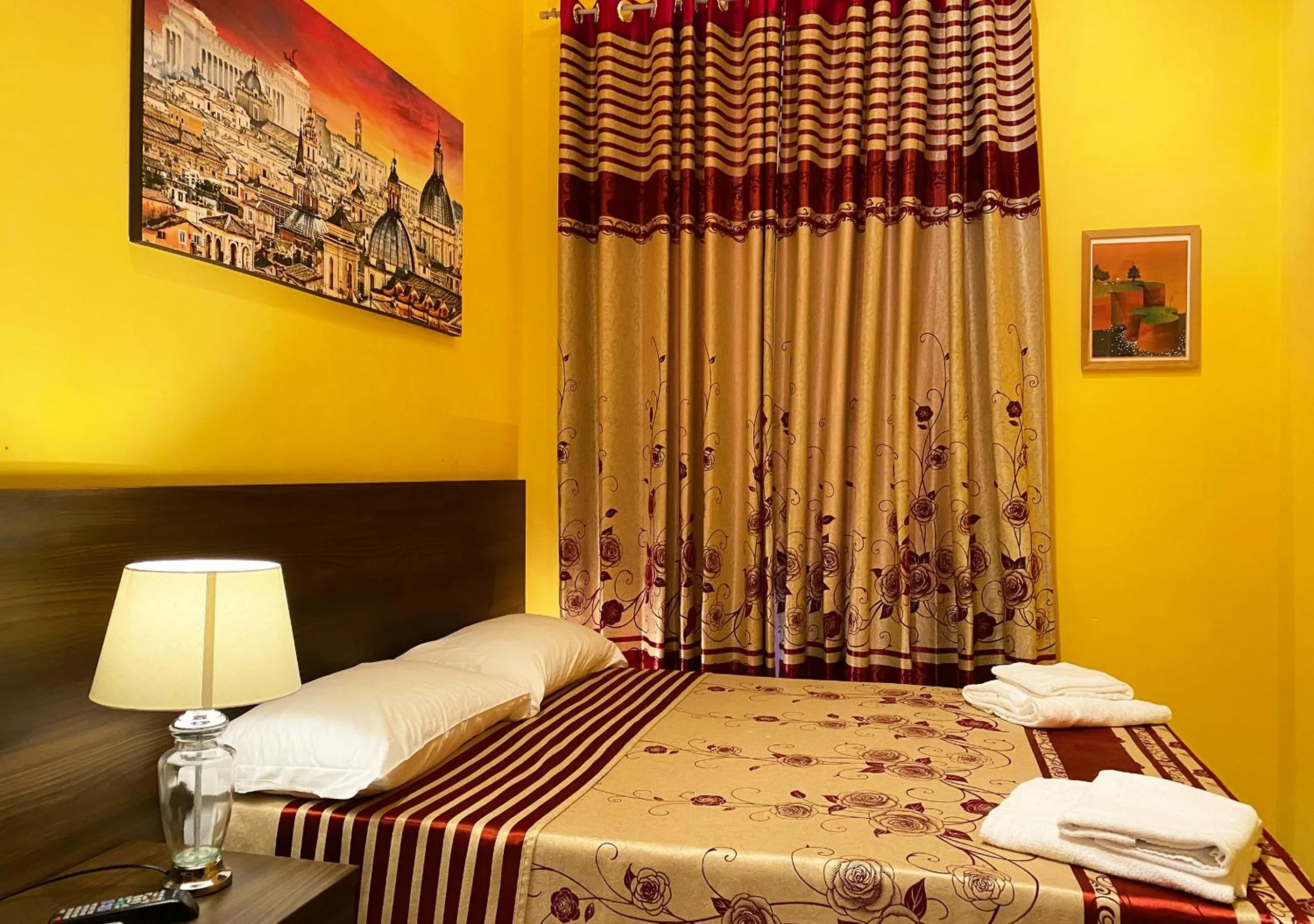 Photo of the whole room, Bed in Sweet Dream Roma Termini