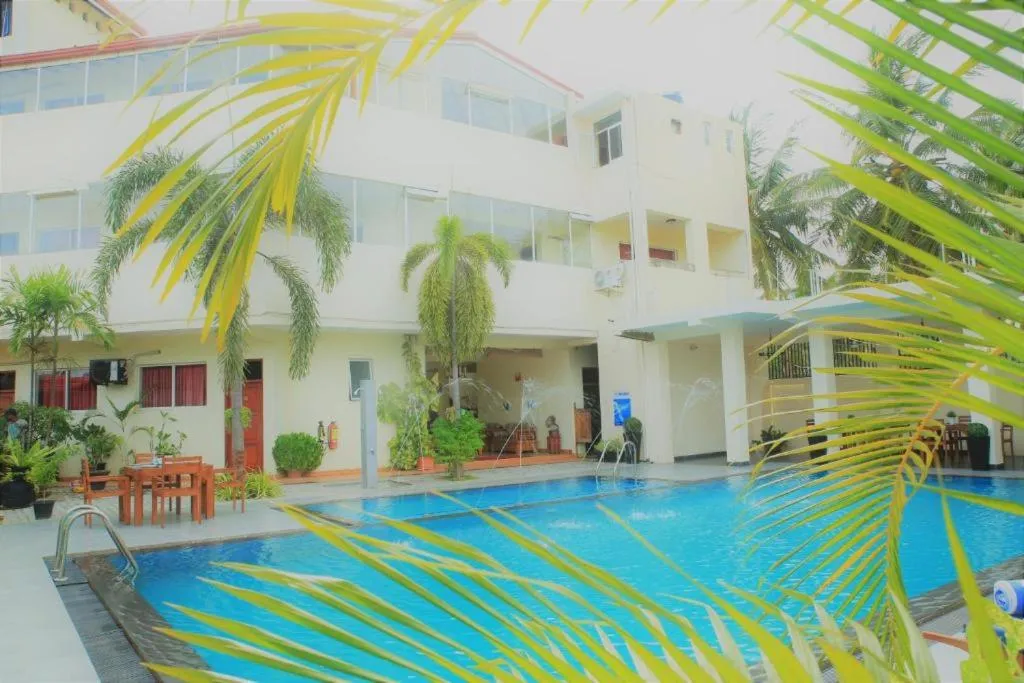 Swimming pool in The Ocean Pearl Hotel Negombo