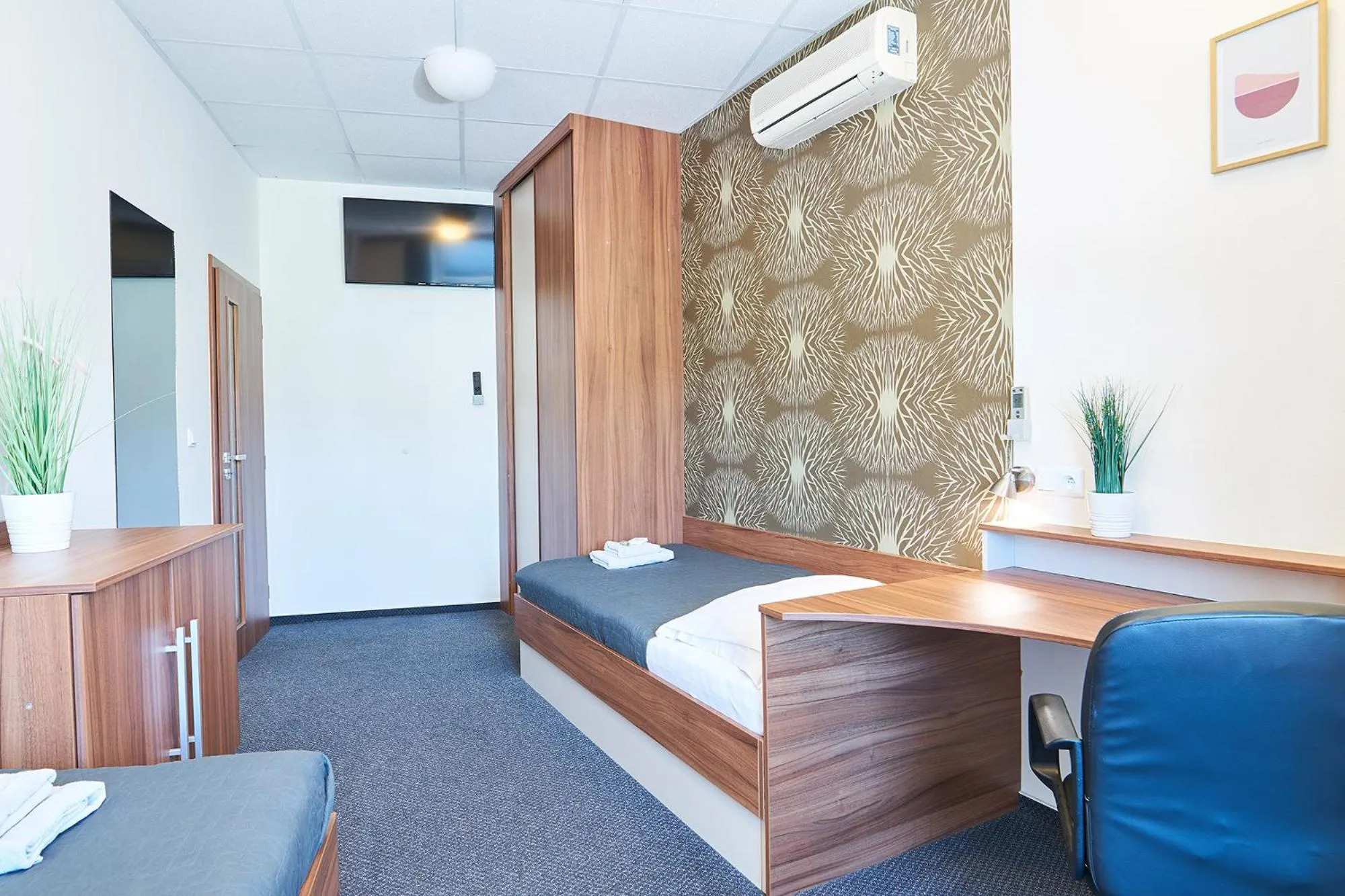 Property building, Bed in Wellness Hotel Kocanda