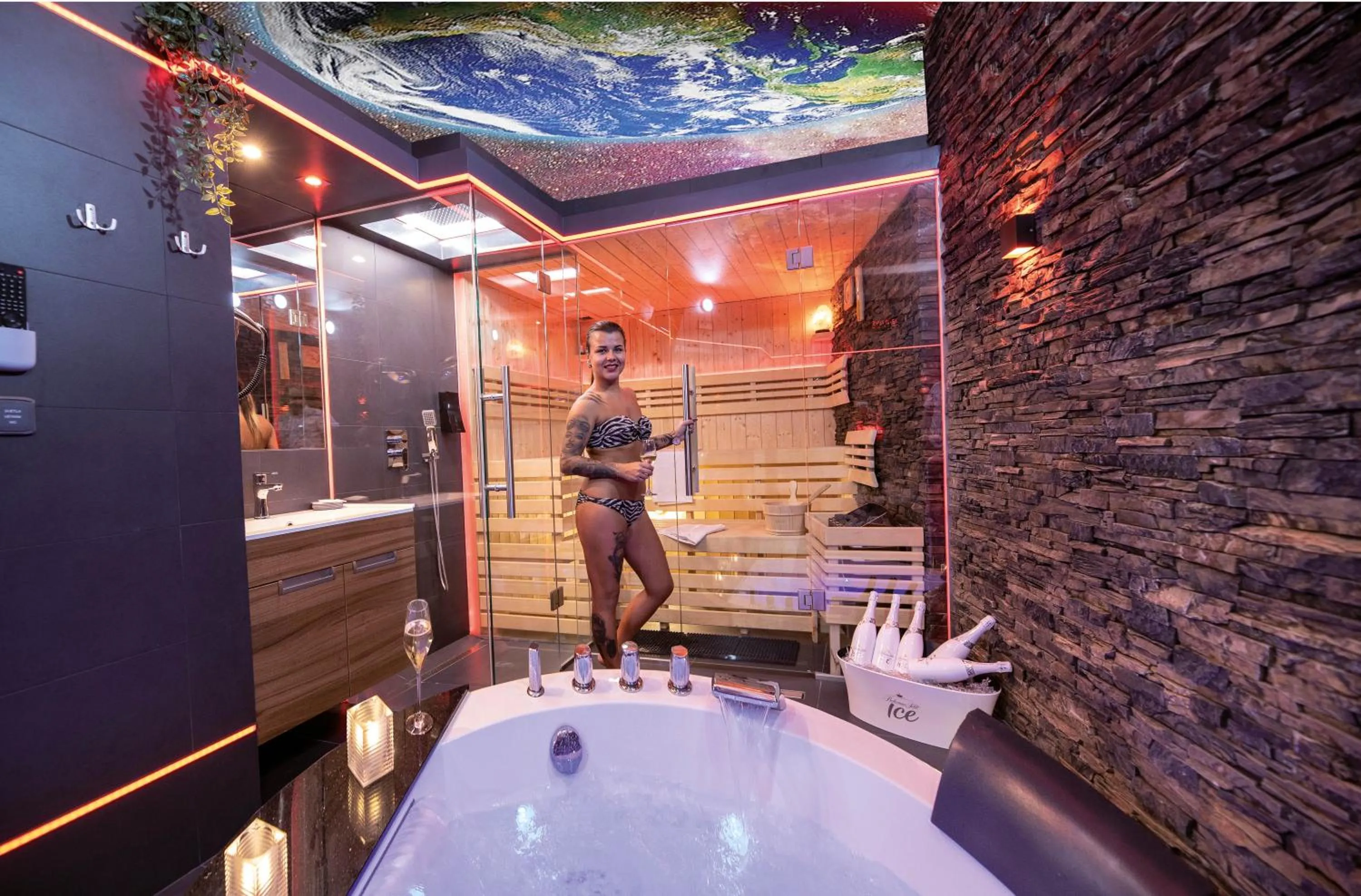 Hot Tub in Wellness Hotel Kocanda