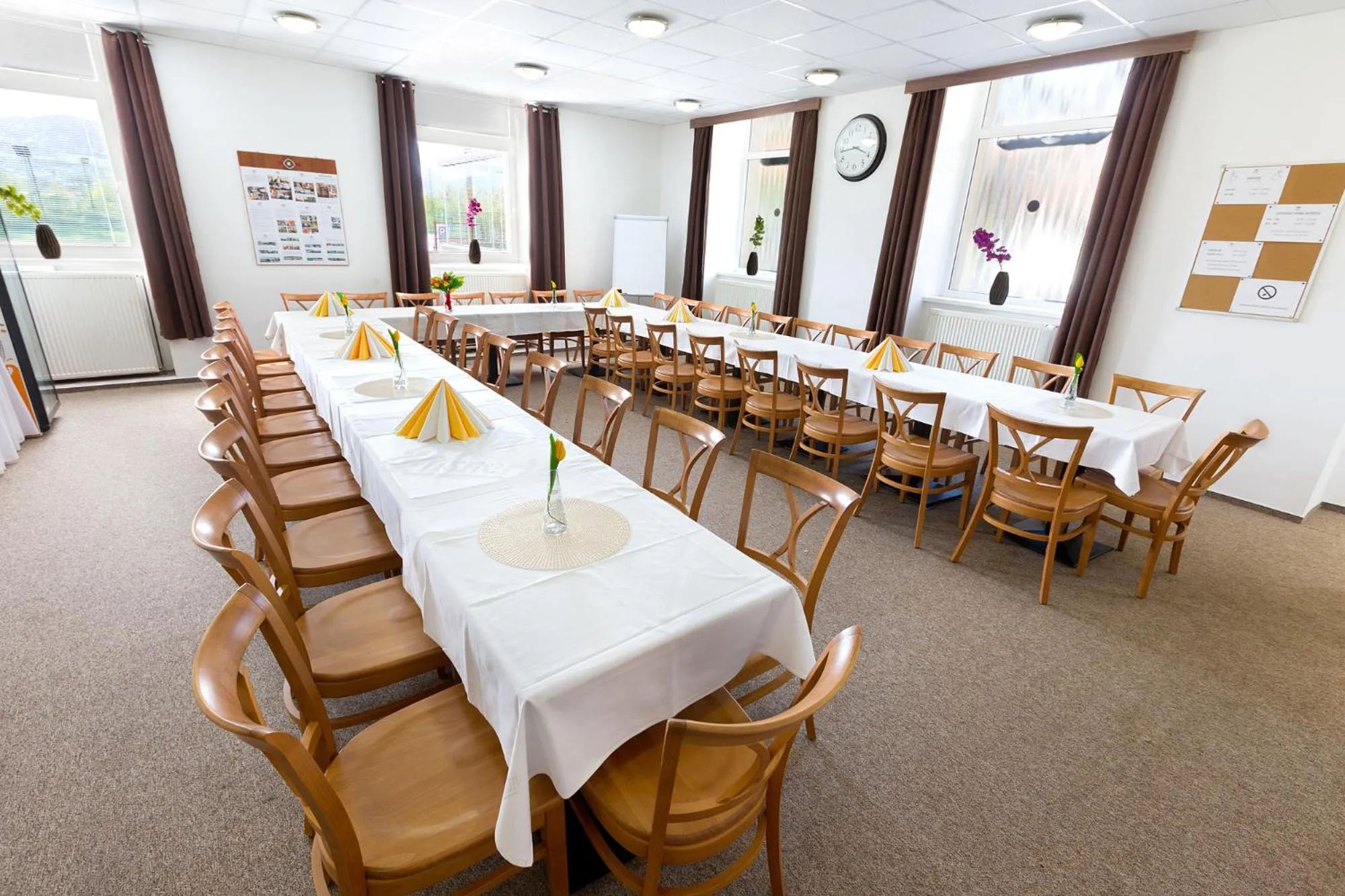 Communal lounge/ TV room in Wellness Hotel Kocanda