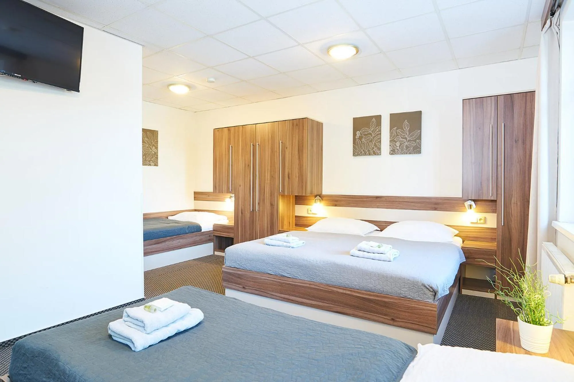 Property building, Bed in Wellness Hotel Kocanda