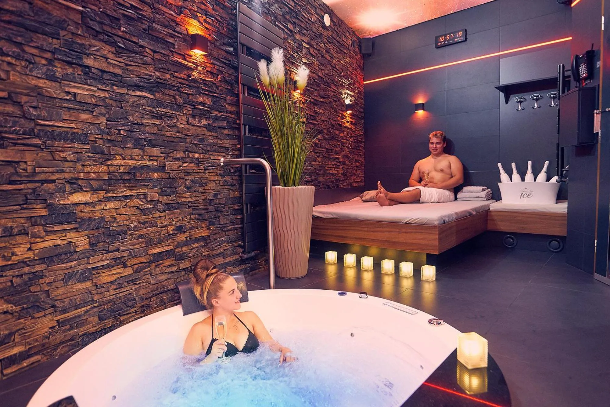 Hot Tub in Wellness Hotel Kocanda