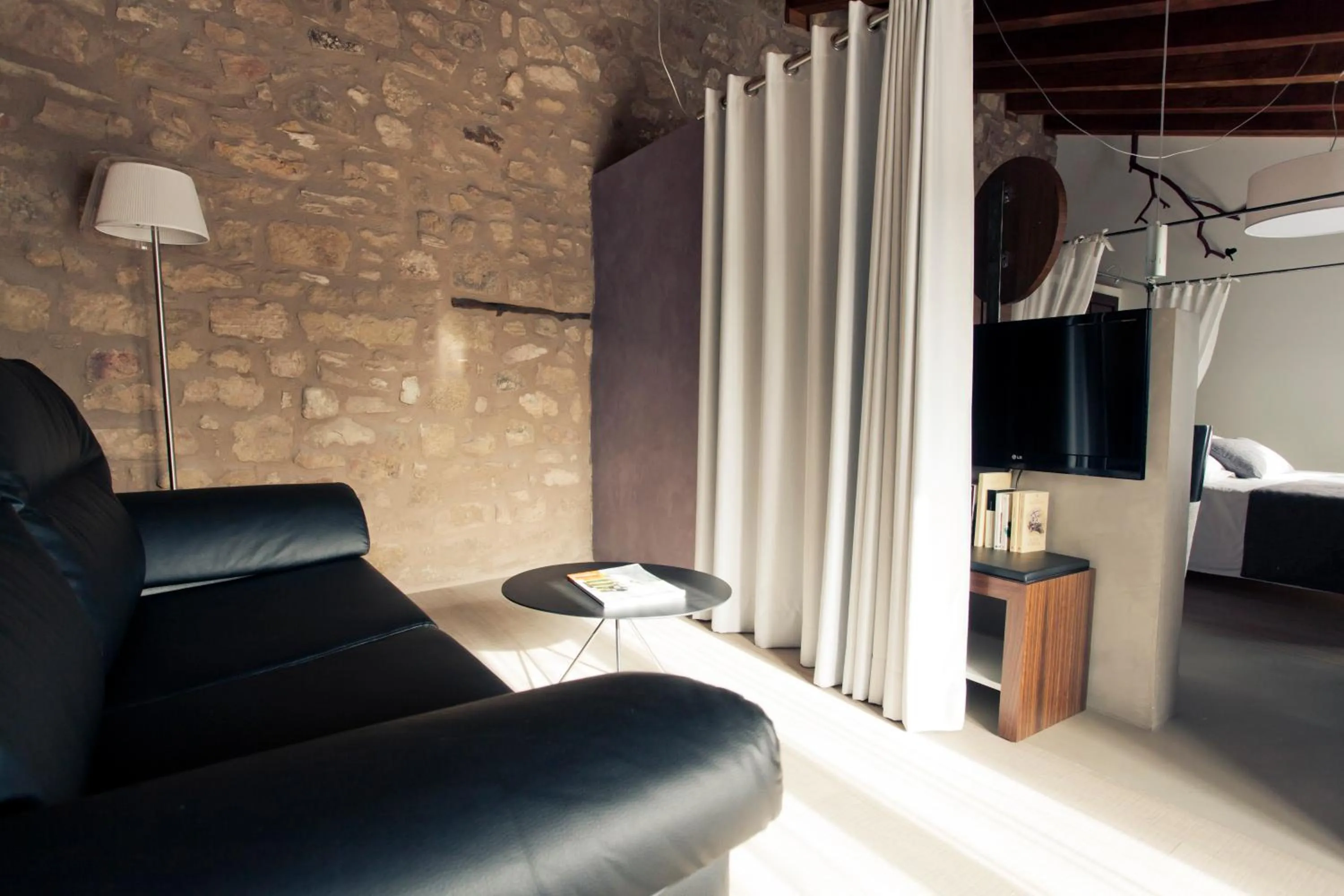 Seating area in Hotel Restaurante Masía la Torre