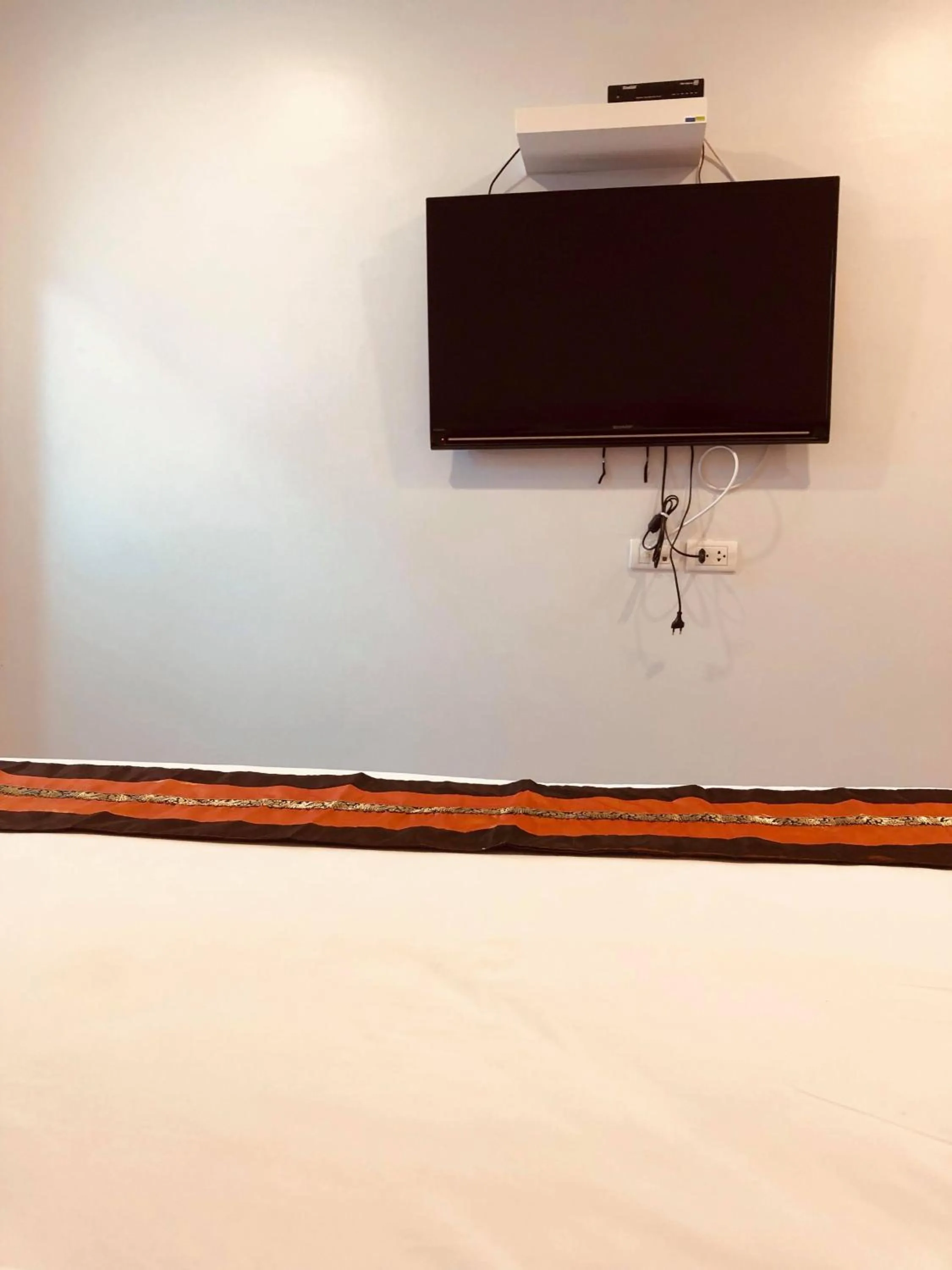 TV and multimedia in Chiangmun Boutique