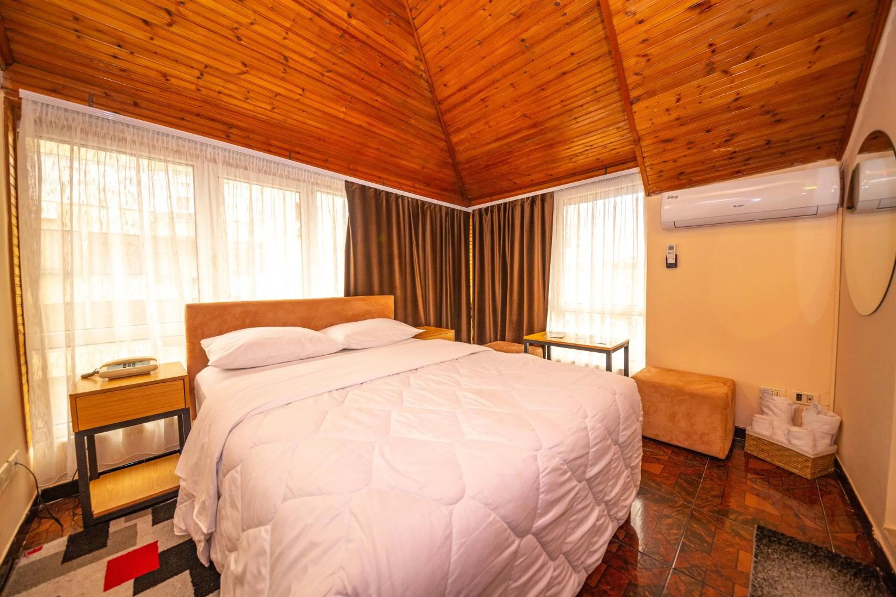 Bedroom, Bed in Hotel Pik Loti