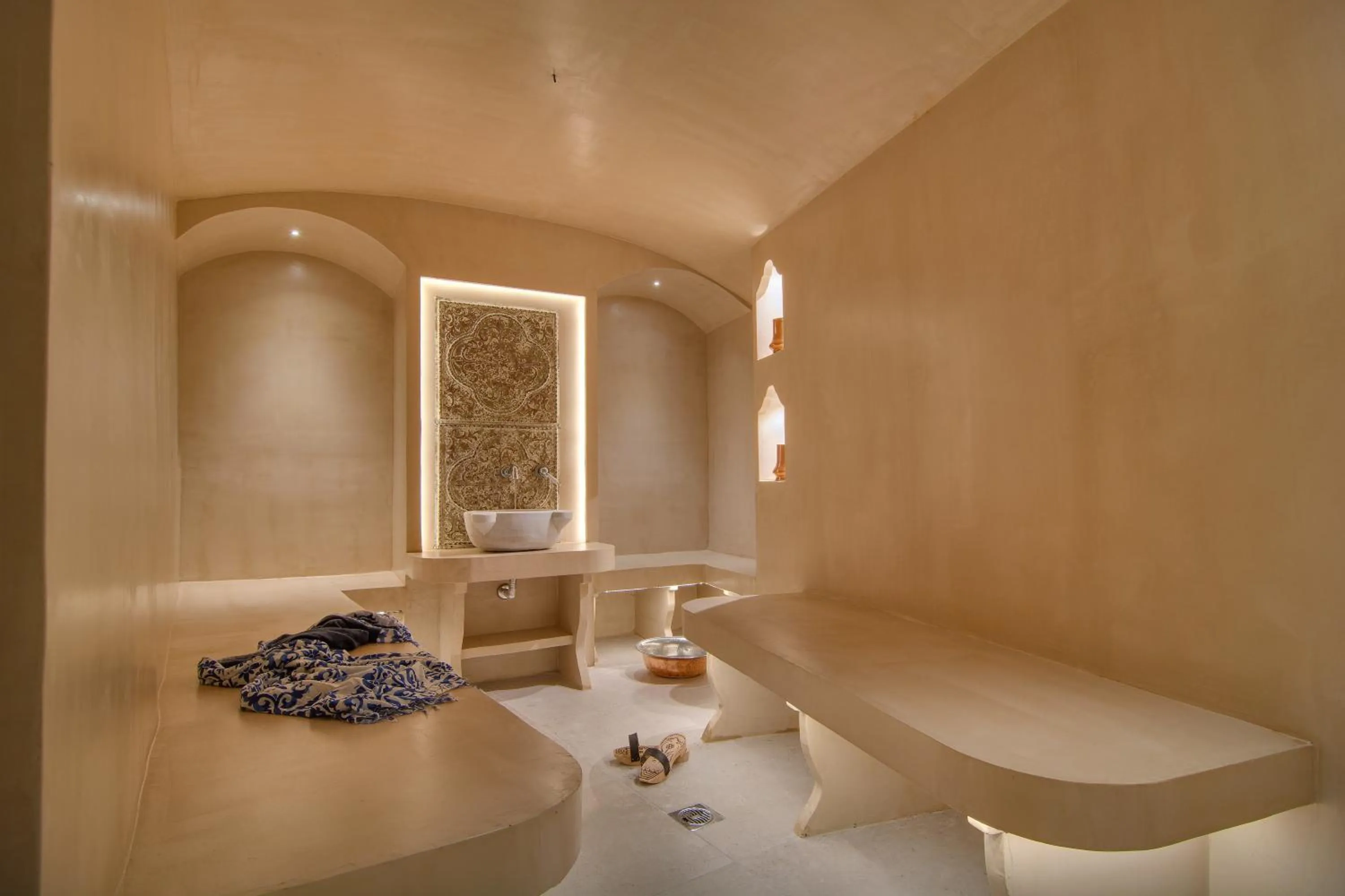 Shower in KAMARES Historic Boutique Hotel & Spa