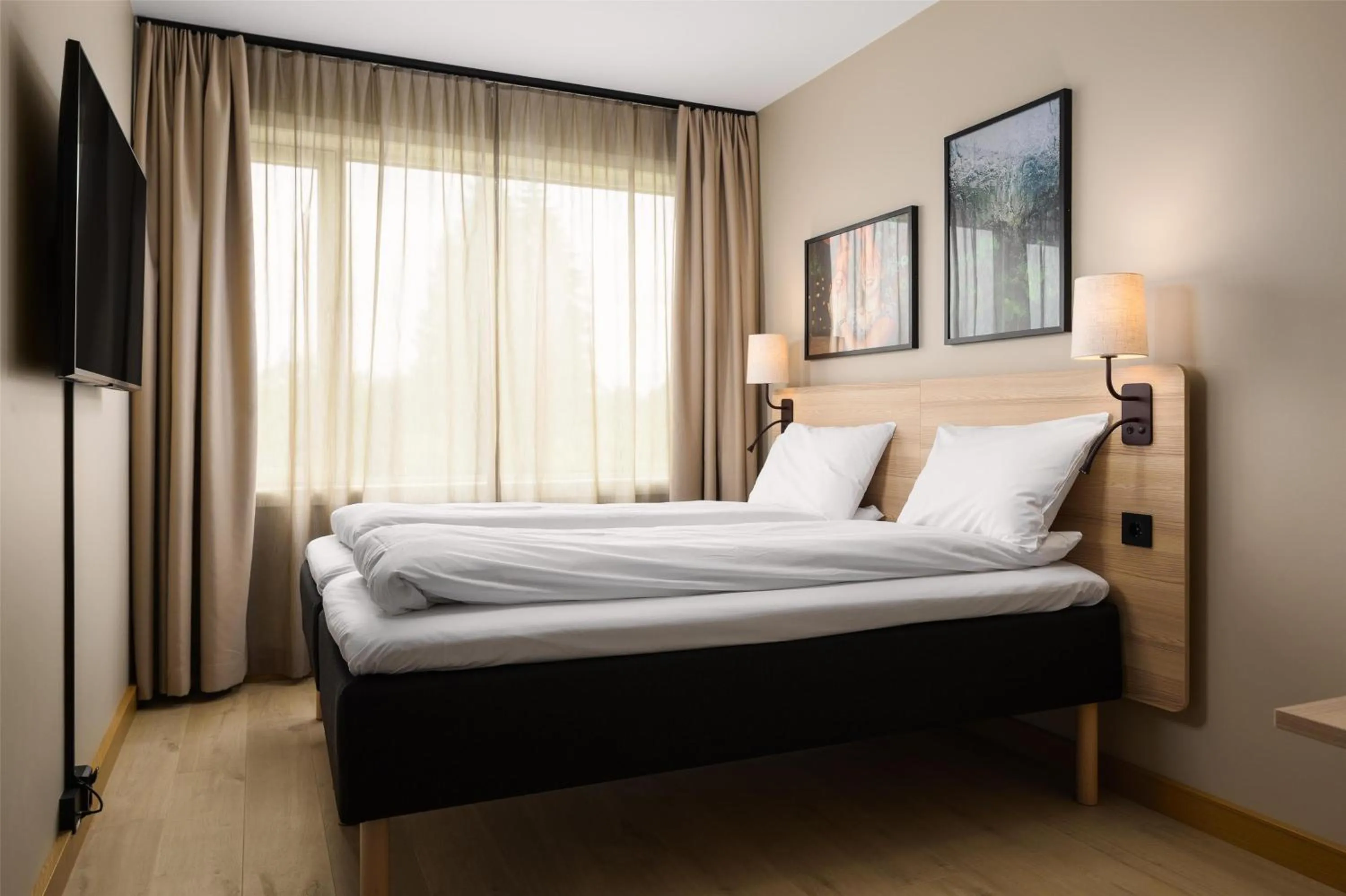 Bedroom, Bed in Scandic Gardermoen