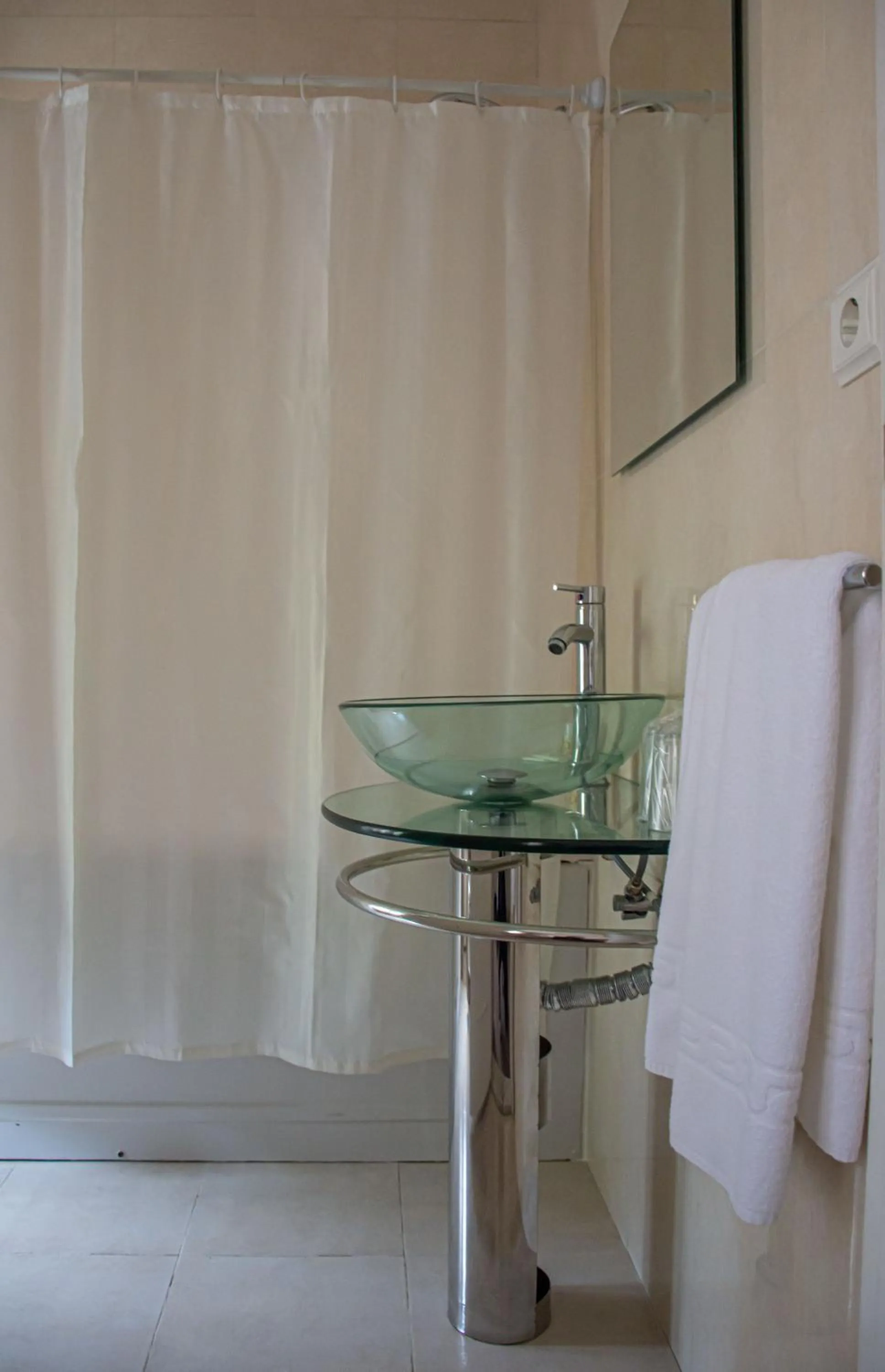 Bathroom in O'Porto Seven - Guest House