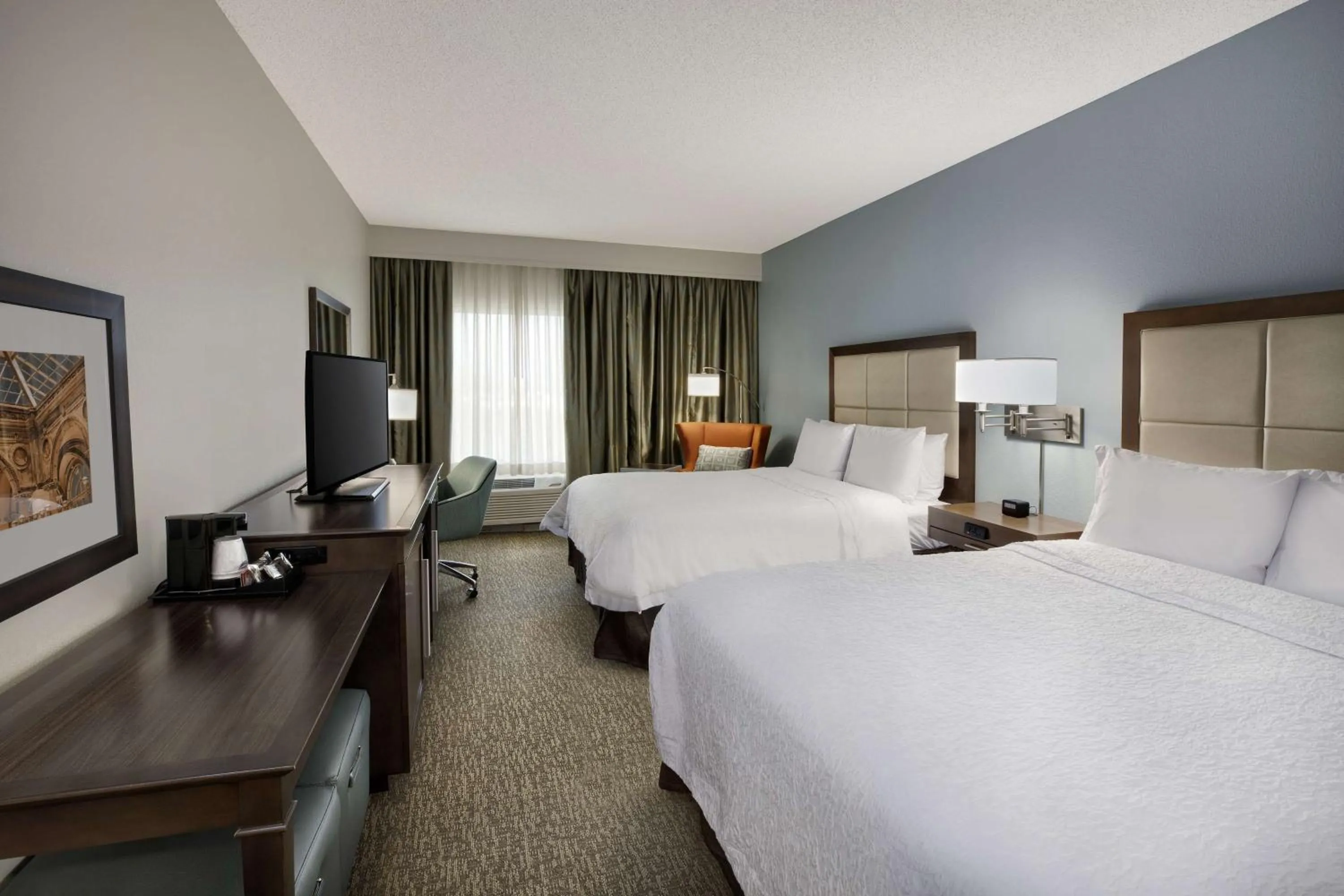 Queen Room with Two Queen Beds in Hampton Inn West Palm Beach Central Airport