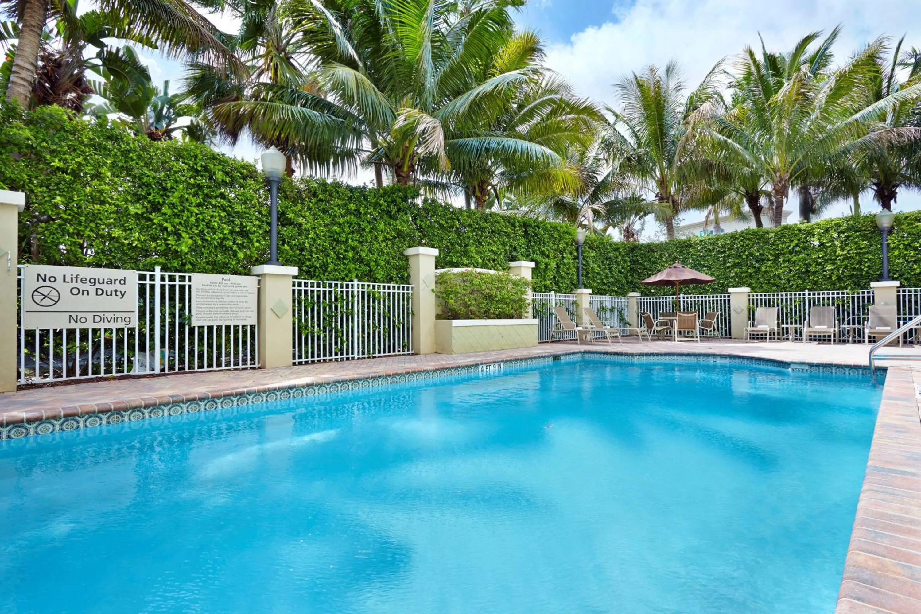Pool view in Hampton Inn West Palm Beach Central Airport
