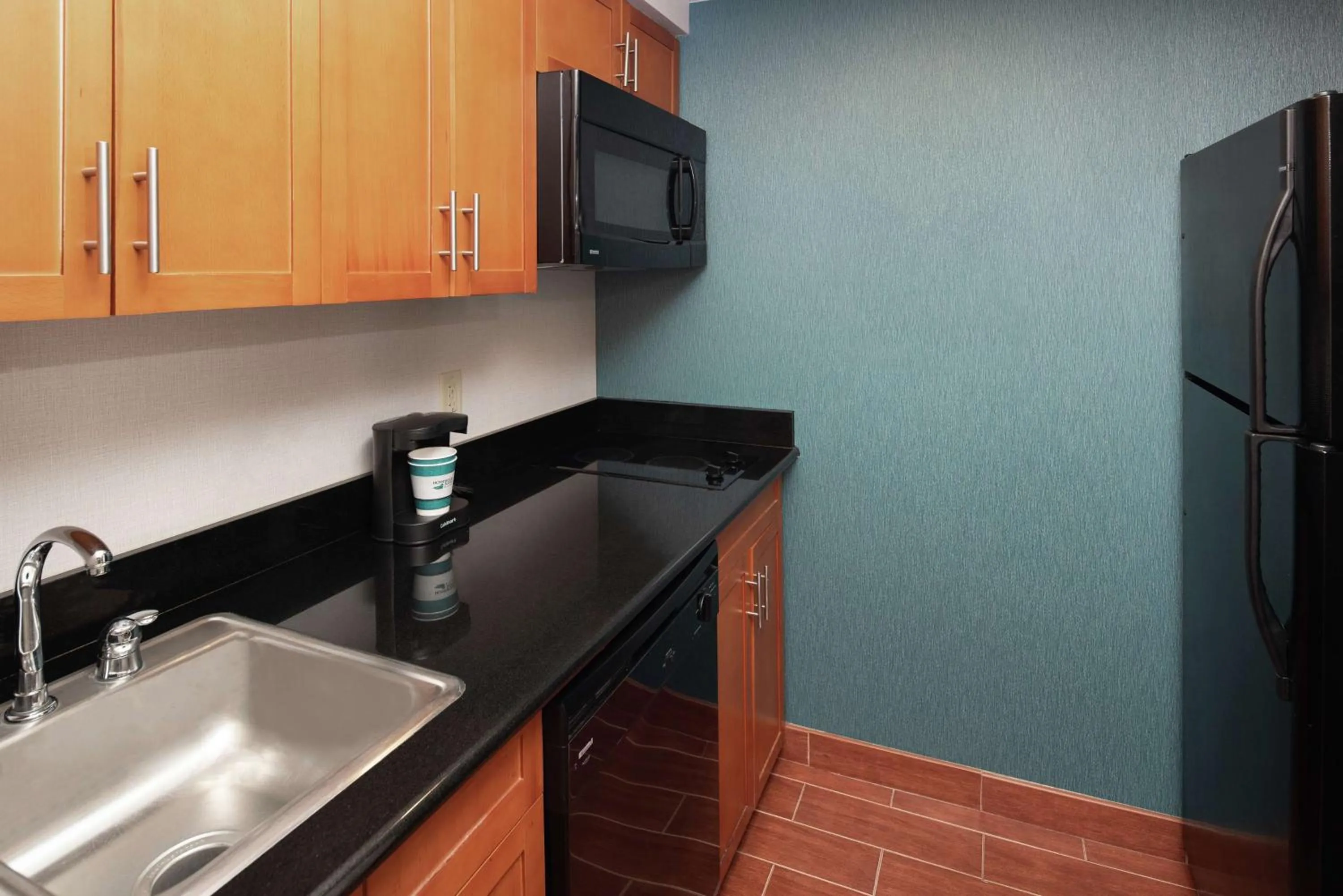 Kitchen or kitchenette in Homewood Suites by Hilton Virginia Beach