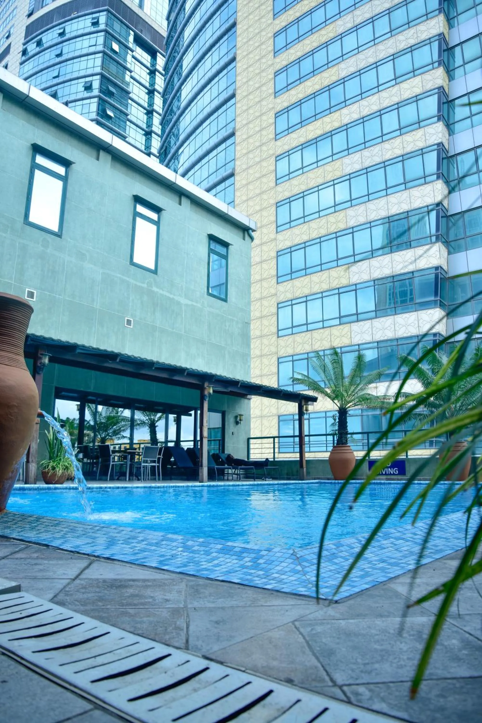 Swimming pool in Harbour View Suites