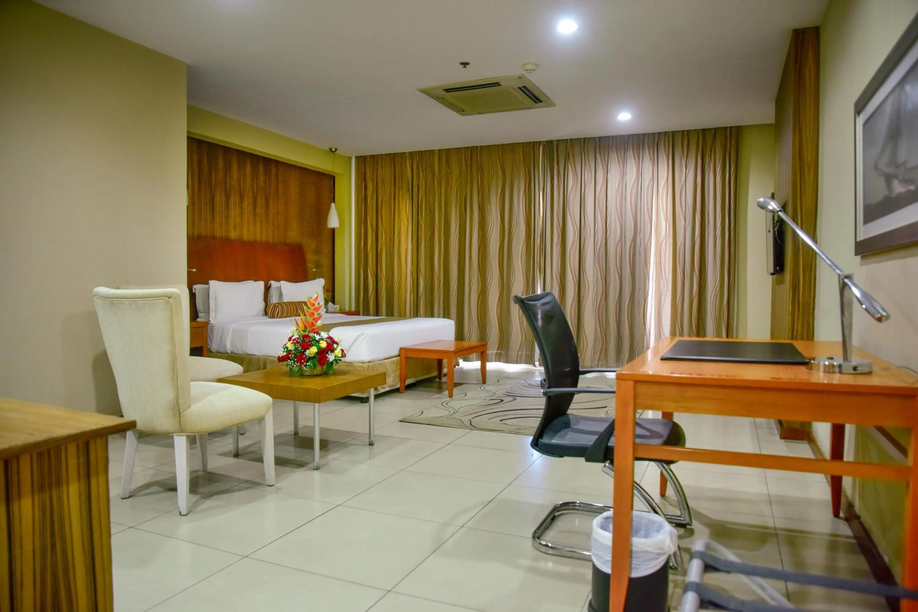 Bedroom in Harbour View Suites