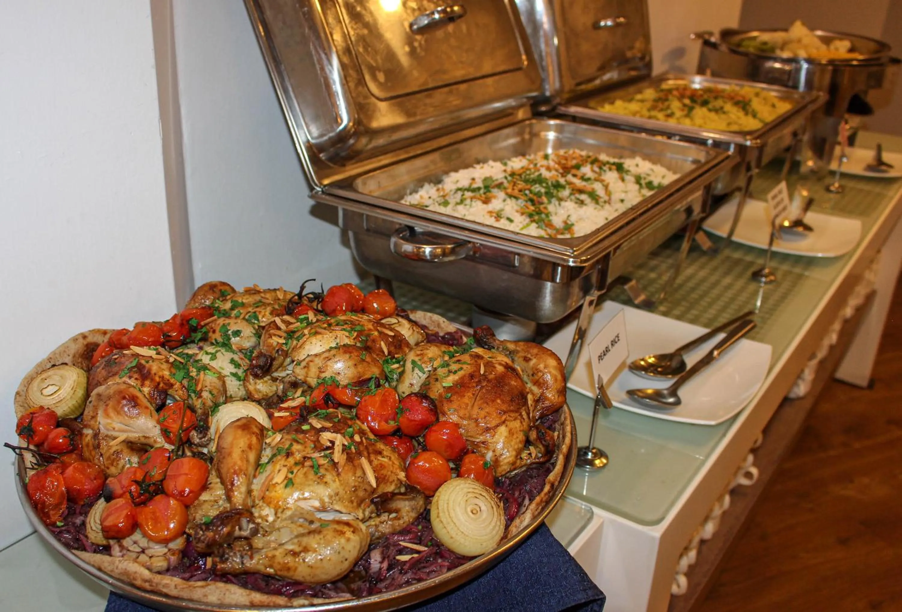 Food in Golden Walls Hotel