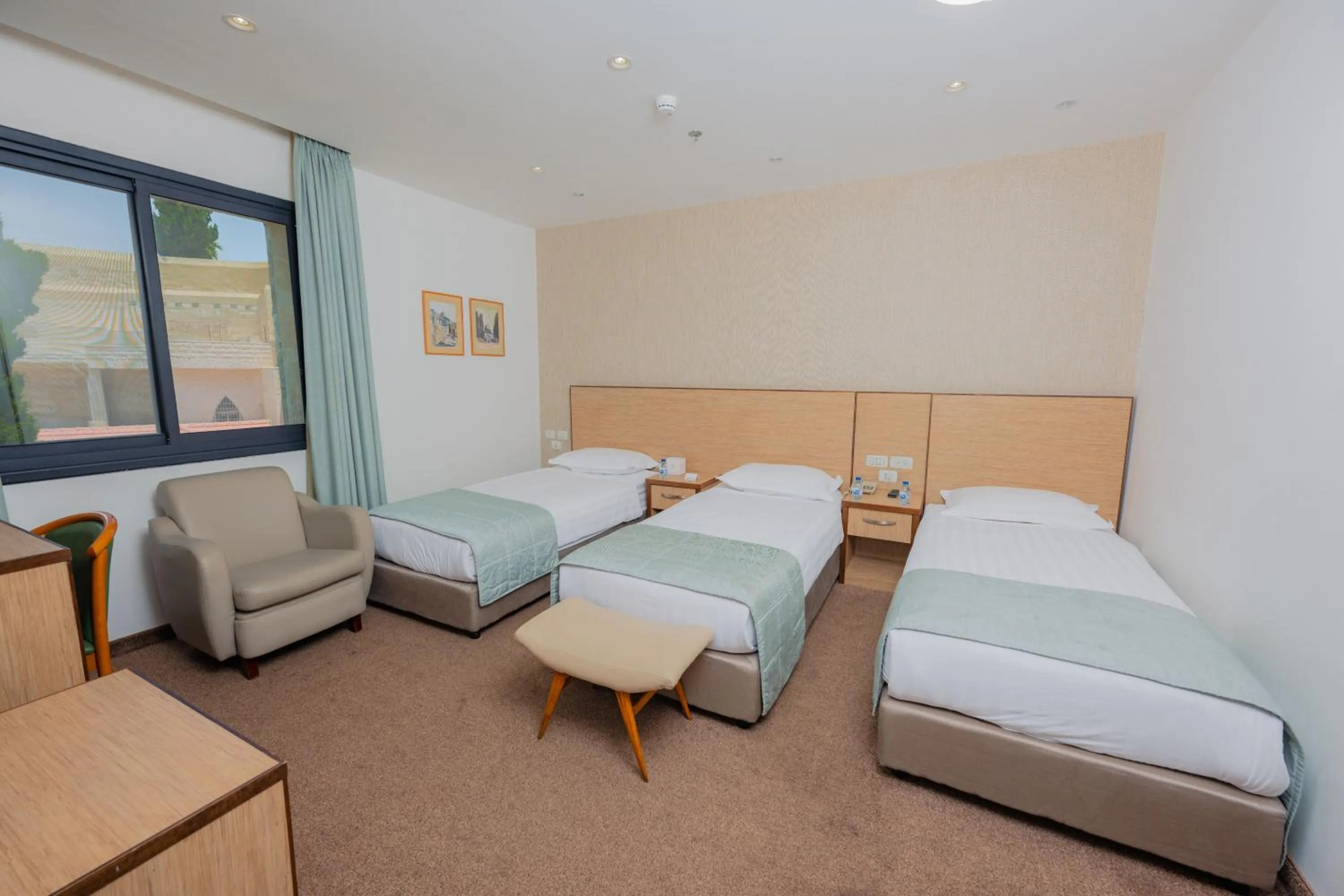 Bedroom, Bed in Golden Walls Hotel