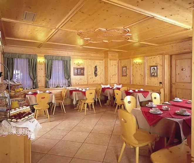 Restaurant/places to eat in Residence Taufer