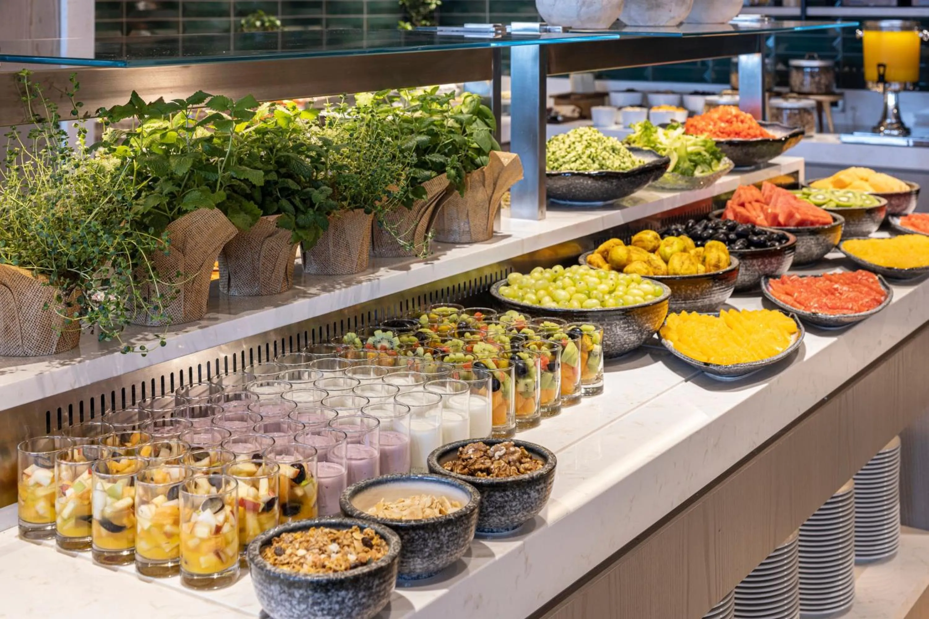 Restaurant/places to eat in Sheraton Grand Tel Aviv