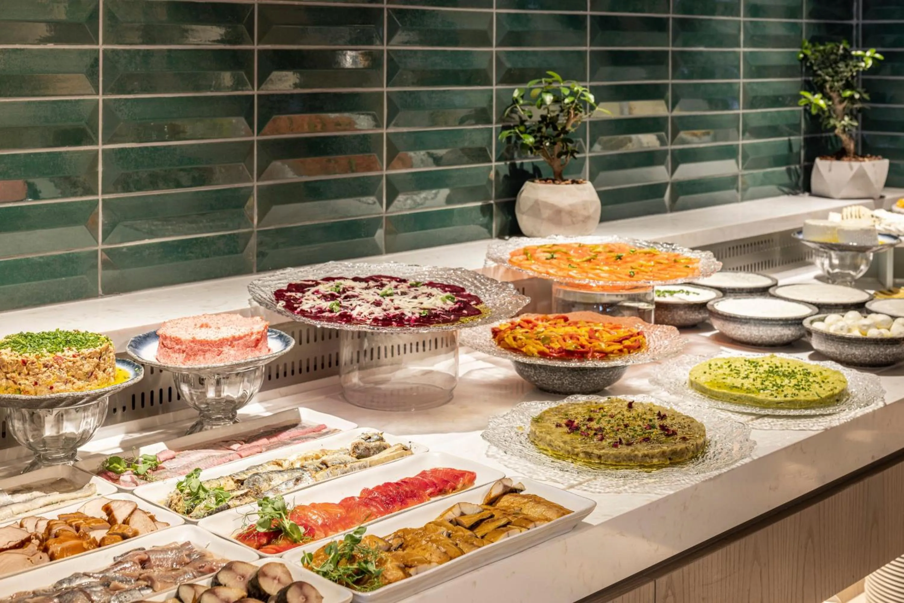 Restaurant/places to eat in Sheraton Grand Tel Aviv