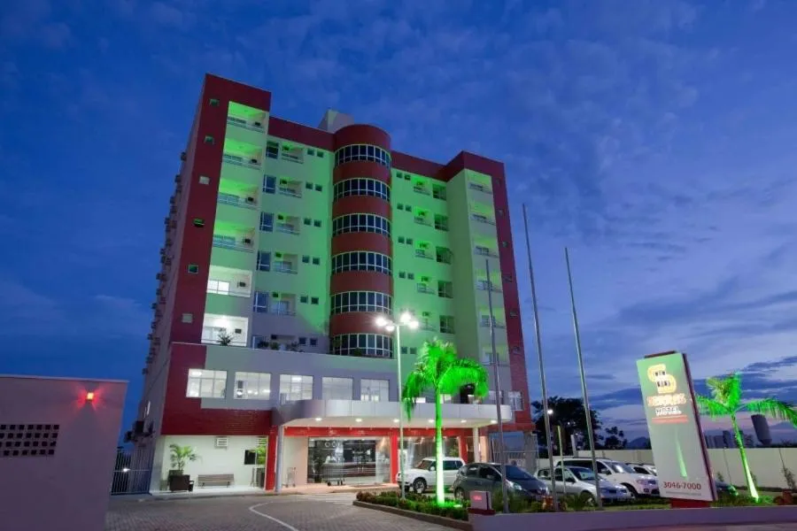 Facade/entrance in Serras Hotel