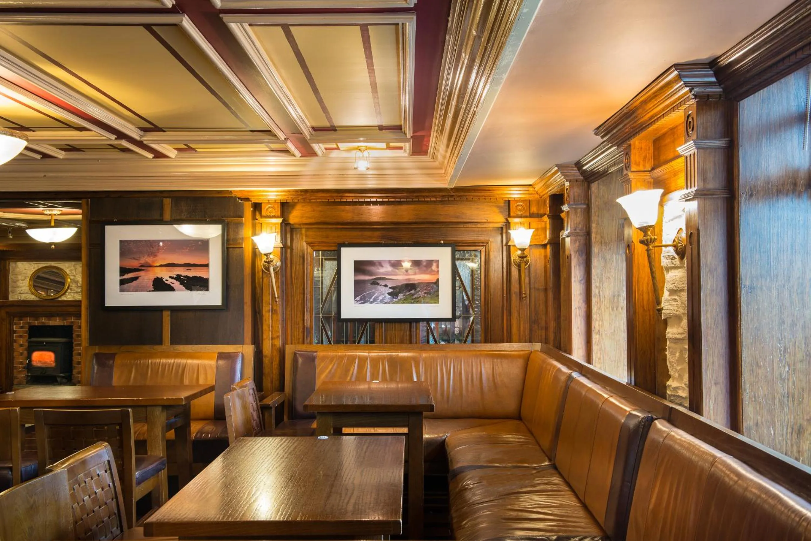 Restaurant/places to eat in Hotel Ceann Sibeal