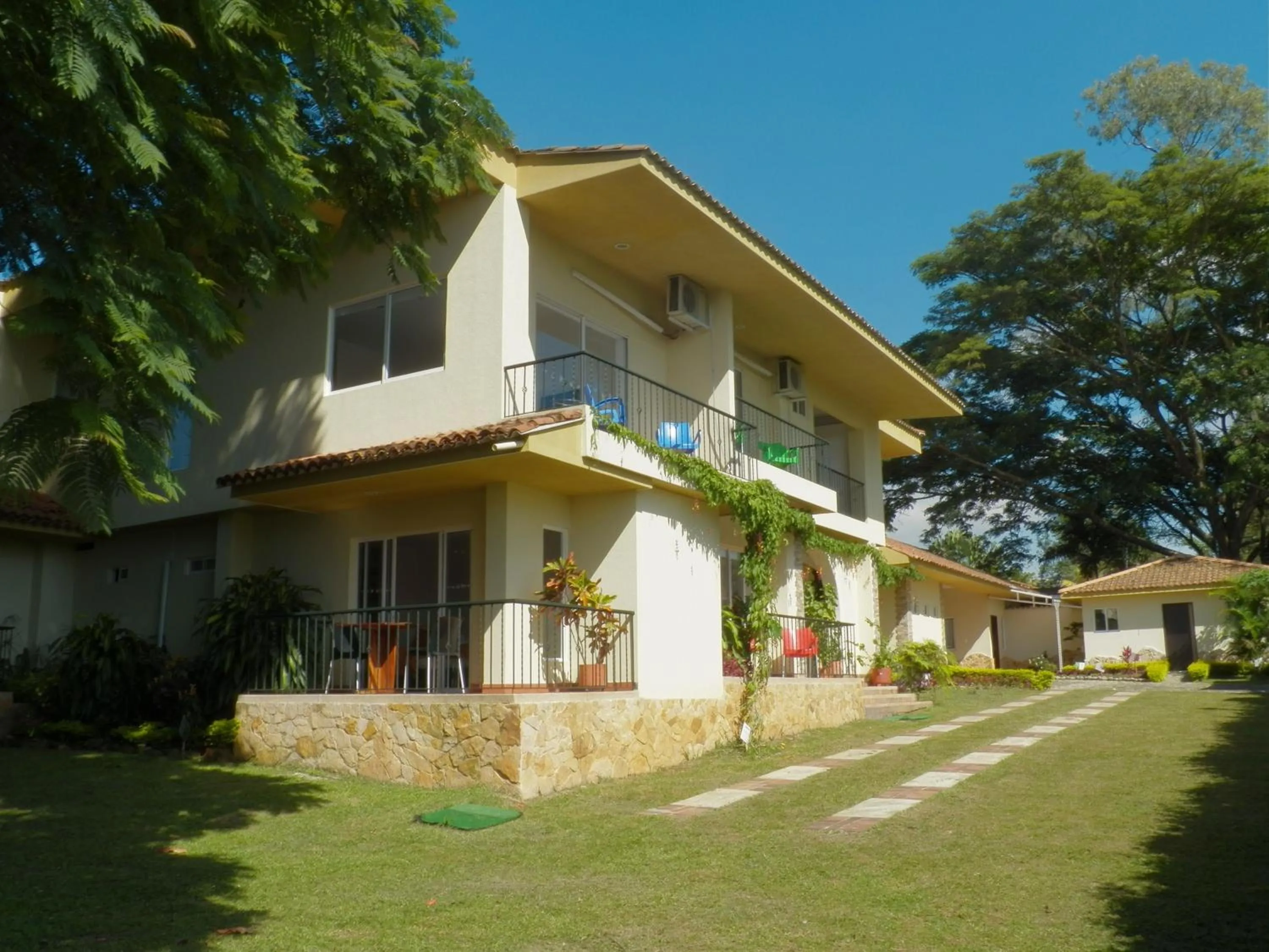 Property building in Hotel Campestre Santa Monica Pance