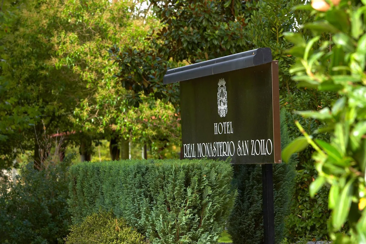 Facade/entrance in Hotel Real Monasterio de San Zoilo