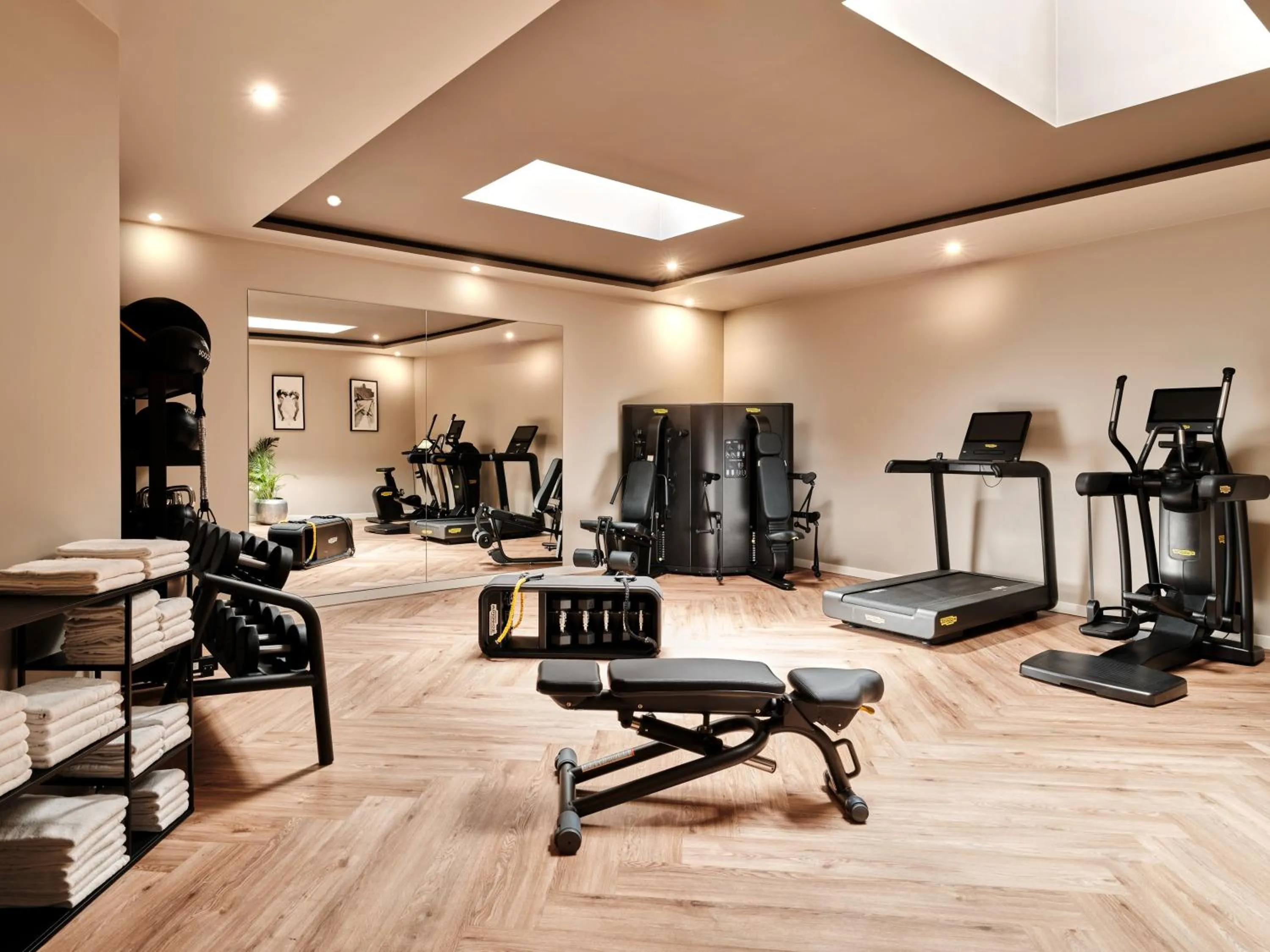 Fitness centre/facilities in Leonardo Royal Hotel Warsaw