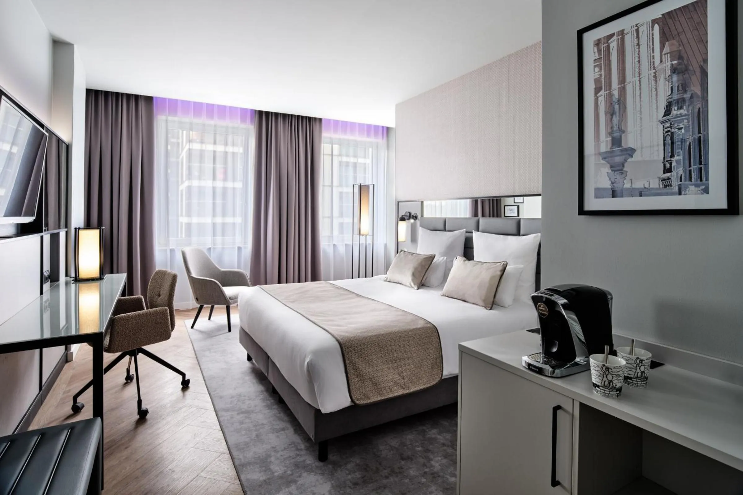 Bedroom, Bed in Leonardo Royal Hotel Warsaw